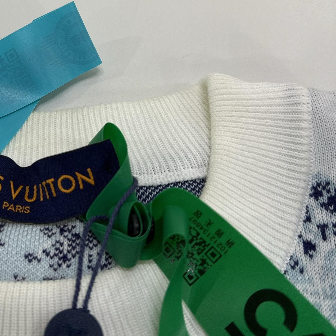 Louis Vuitton Louis Vuitton Monogram Bandana Knit Sweater M Size US M / EU 48-50 / 2 - 11 Thumbnail
