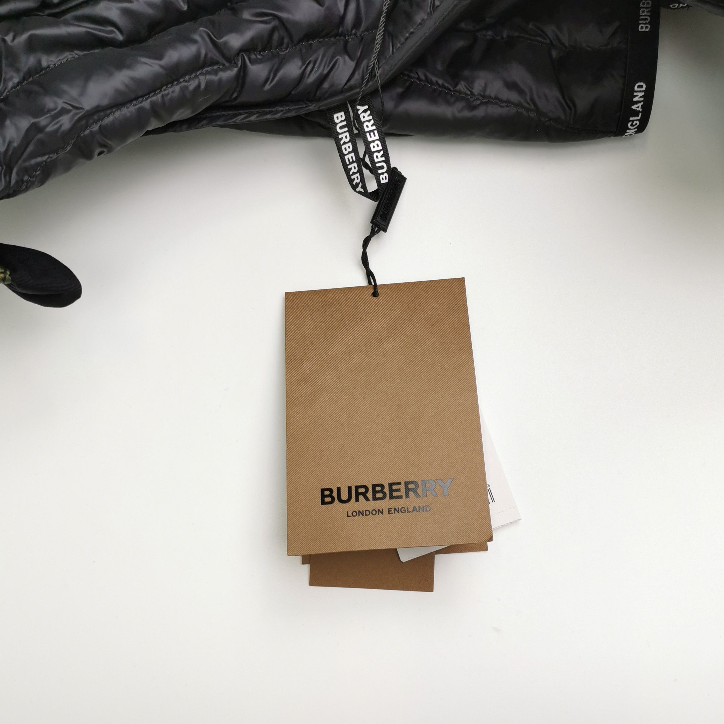 Burberry Burberry Men m Vests Size US M / EU 48-50 / 2 - 4 Thumbnail