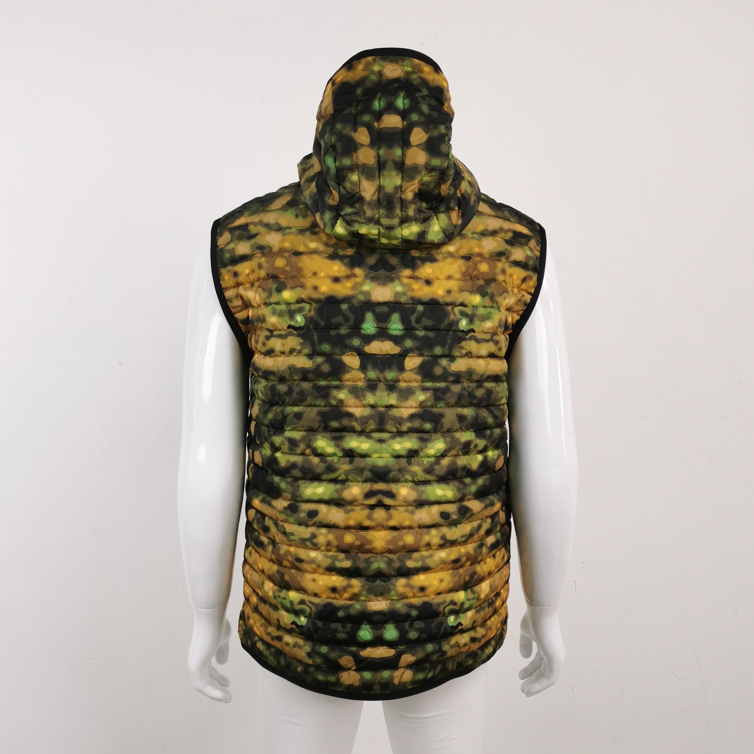 Burberry Burberry Men m Vests Size US M / EU 48-50 / 2 - 2 Thumbnail