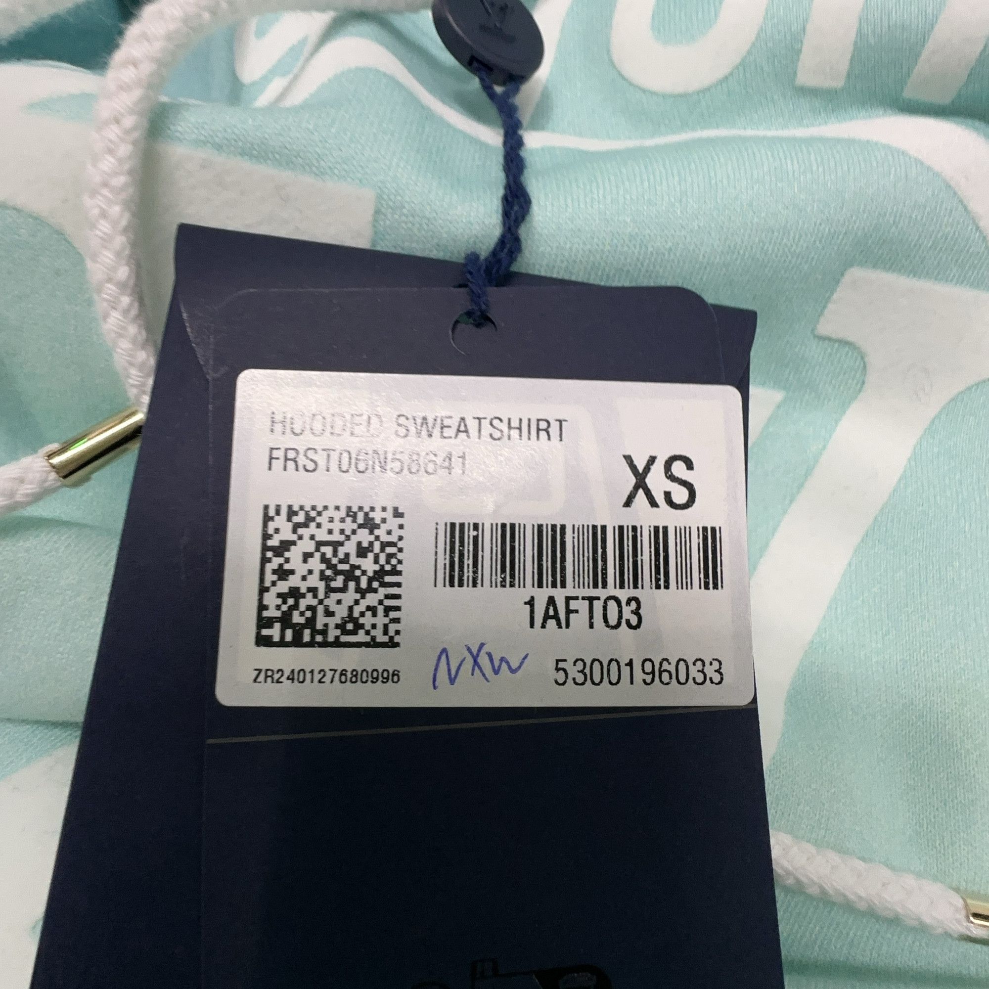 Louis Vuitton Louis Vuitton Logo Gradient Hoodie XS Size XS / US 0-2 / IT 36-38 - 3 Thumbnail