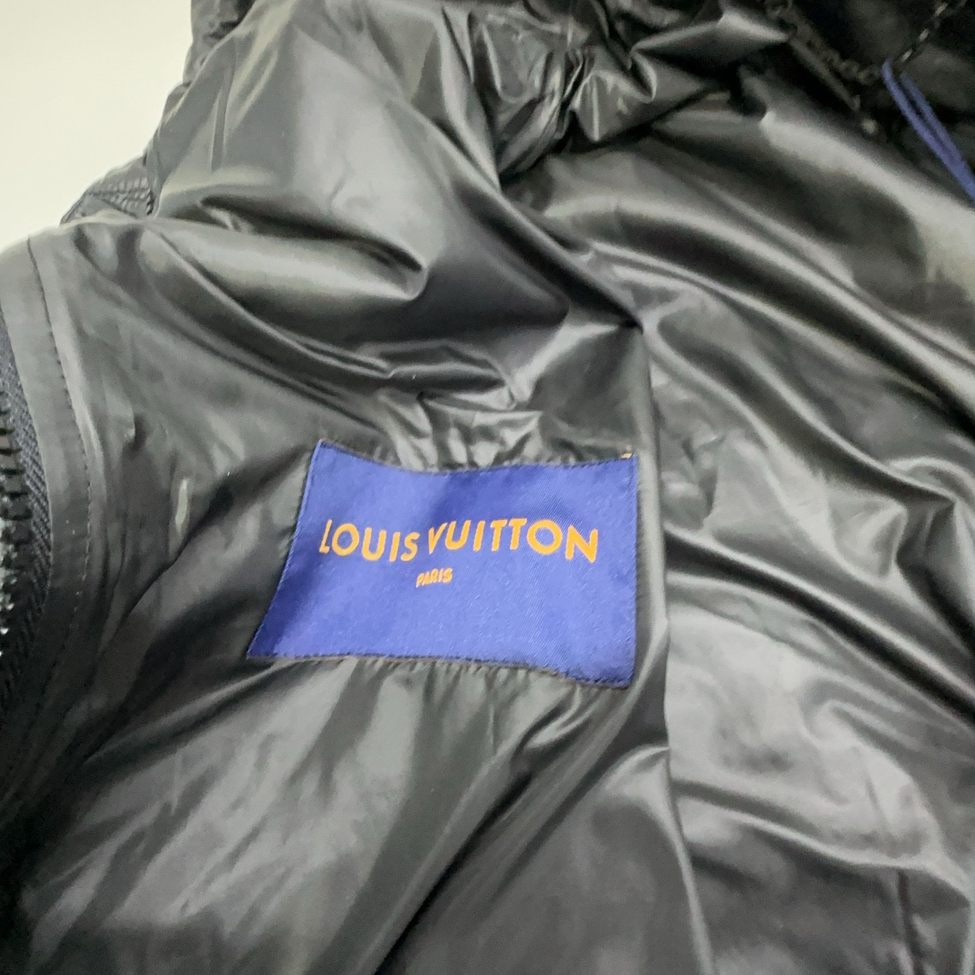 Louis Vuitton Louis Vuitton Monogram Quilted Hooded Jacket 50 Size US M / EU 48-50 / 2 - 5 Thumbnail