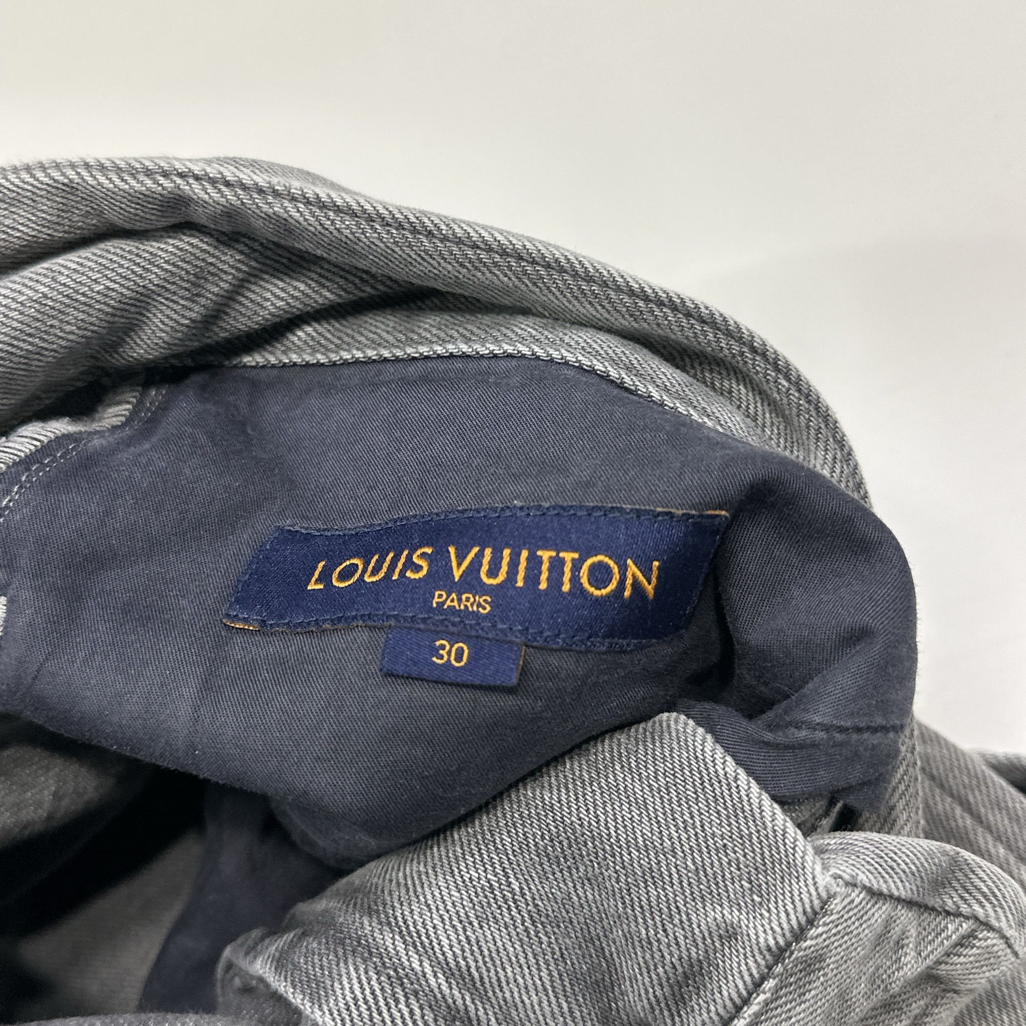 Louis Vuitton Louis Vuitton 3D Pocket Washed Denim Jeans 30 Size US 30 / EU 46 - 3 Thumbnail