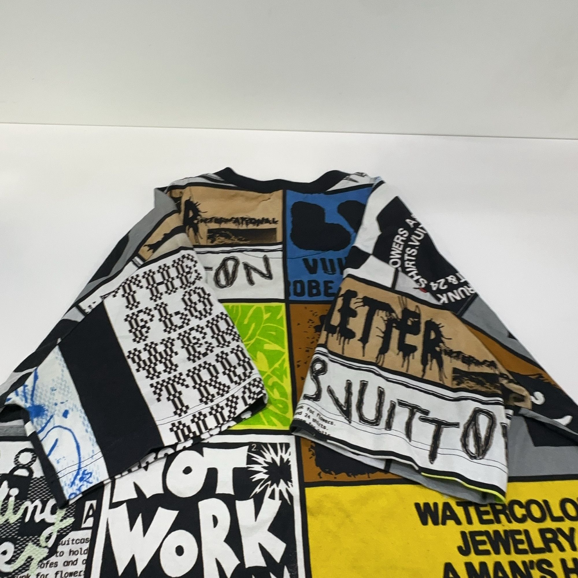 Louis Vuitton Louis Vuitton FW23 Graphic Patchwork T-Shirt L Size US L / EU 52-54 / 3 - 12 Thumbnail