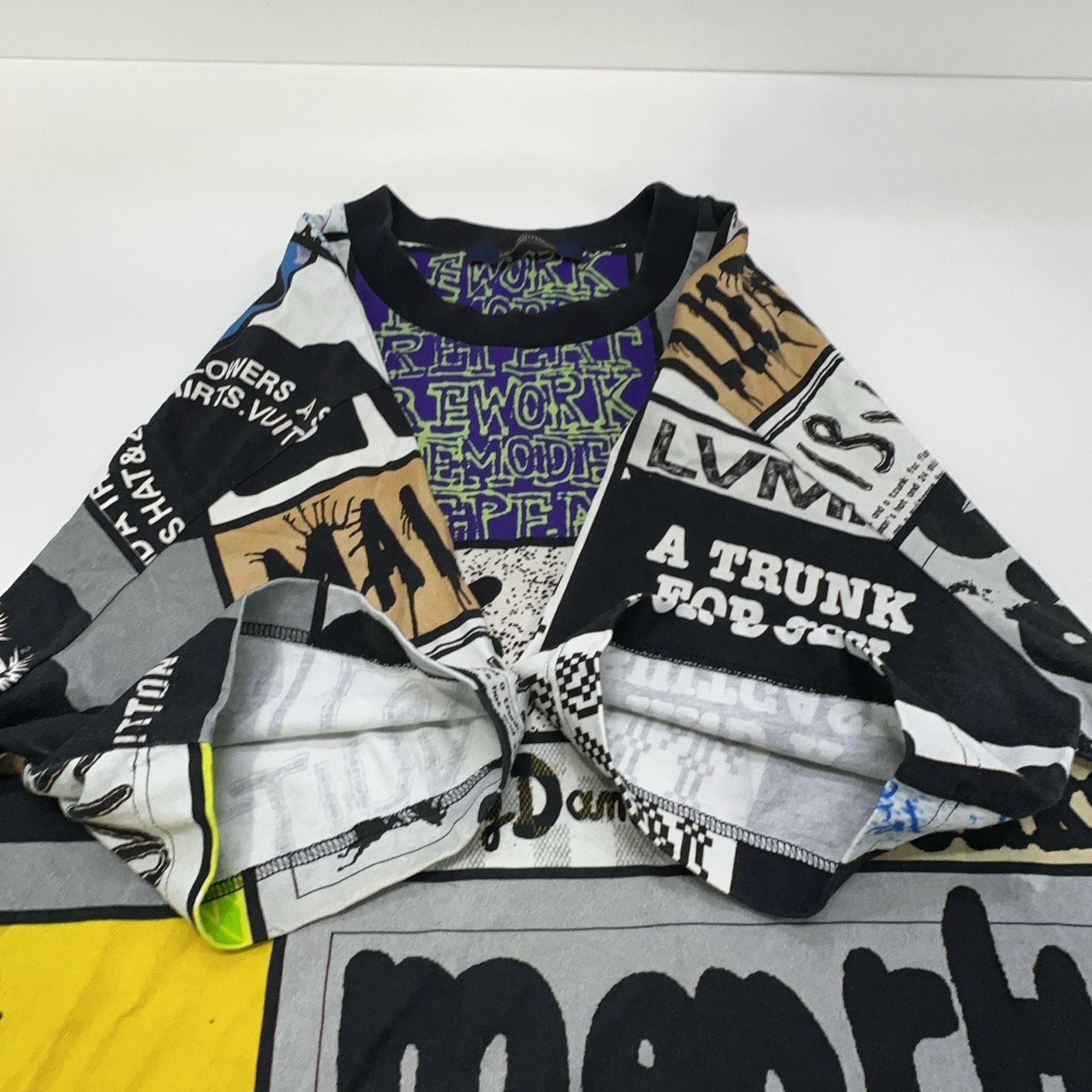Louis Vuitton Louis Vuitton FW23 Graphic Patchwork T-Shirt L Size US L / EU 52-54 / 3 - 8 Thumbnail