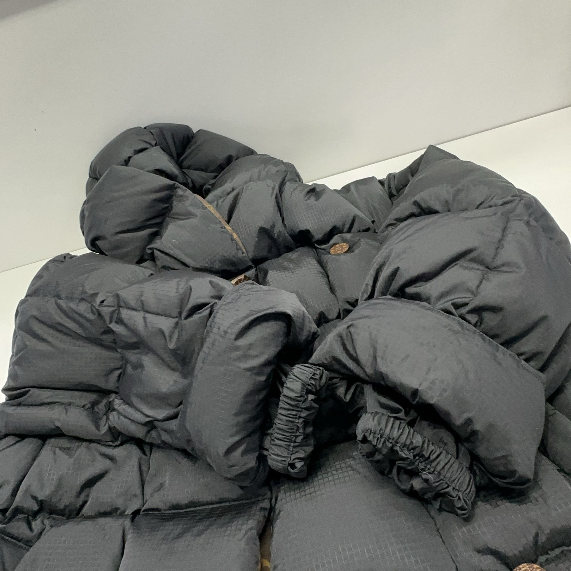 Louis Vuitton Louis Vuitton Monogram Lining Down Jacket FR 36 Size XS / US 0-2 / IT 36-38 - 7 Thumbnail