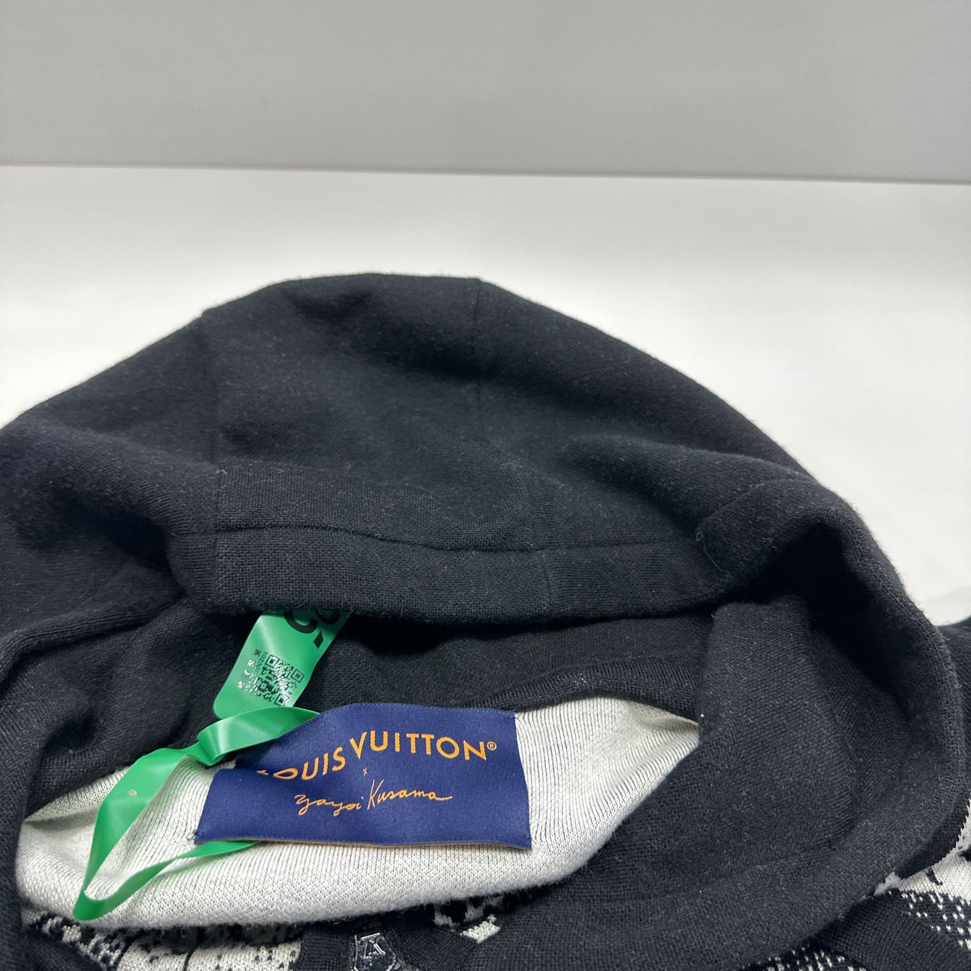 Louis Vuitton Louis Vuitton x Yayoi Kusama Flower Zip Hoodie S Size US S / EU 44-46 / 1 - 3 Thumbnail