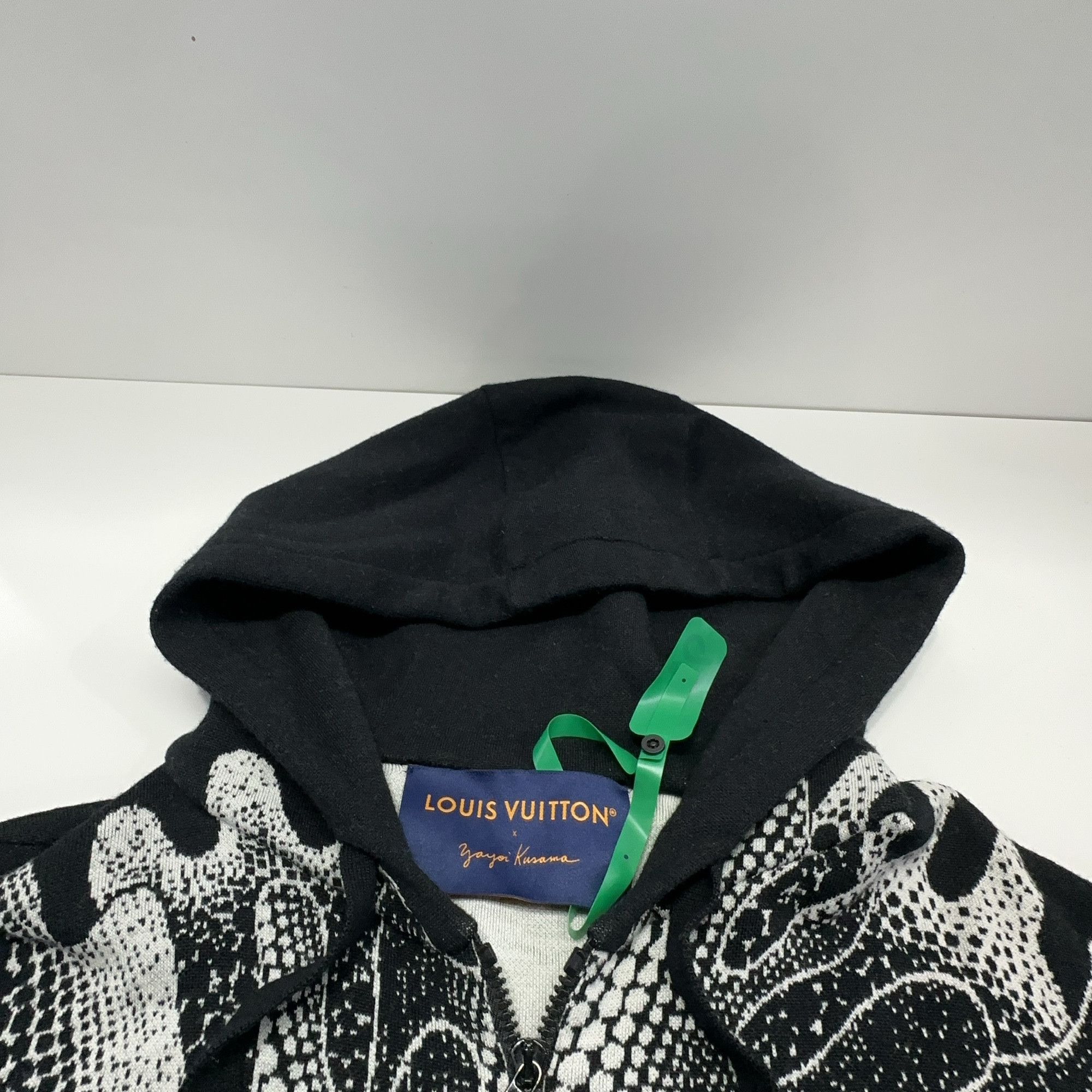 Louis Vuitton Louis Vuitton x Yayoi Kusama Flower Zip Hoodie S Size US S / EU 44-46 / 1 - 5 Thumbnail