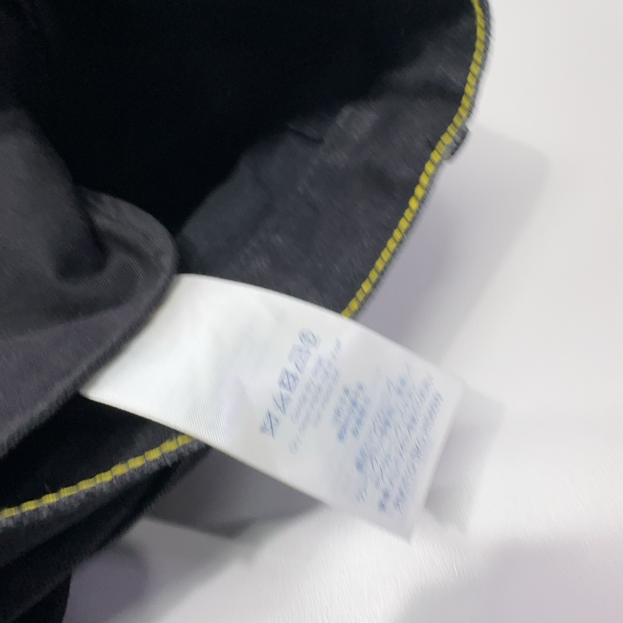 Louis Vuitton Louis Vuitton Solid Black Denim Jeans Size 30 Size US 30 / EU 46 - 4 Thumbnail