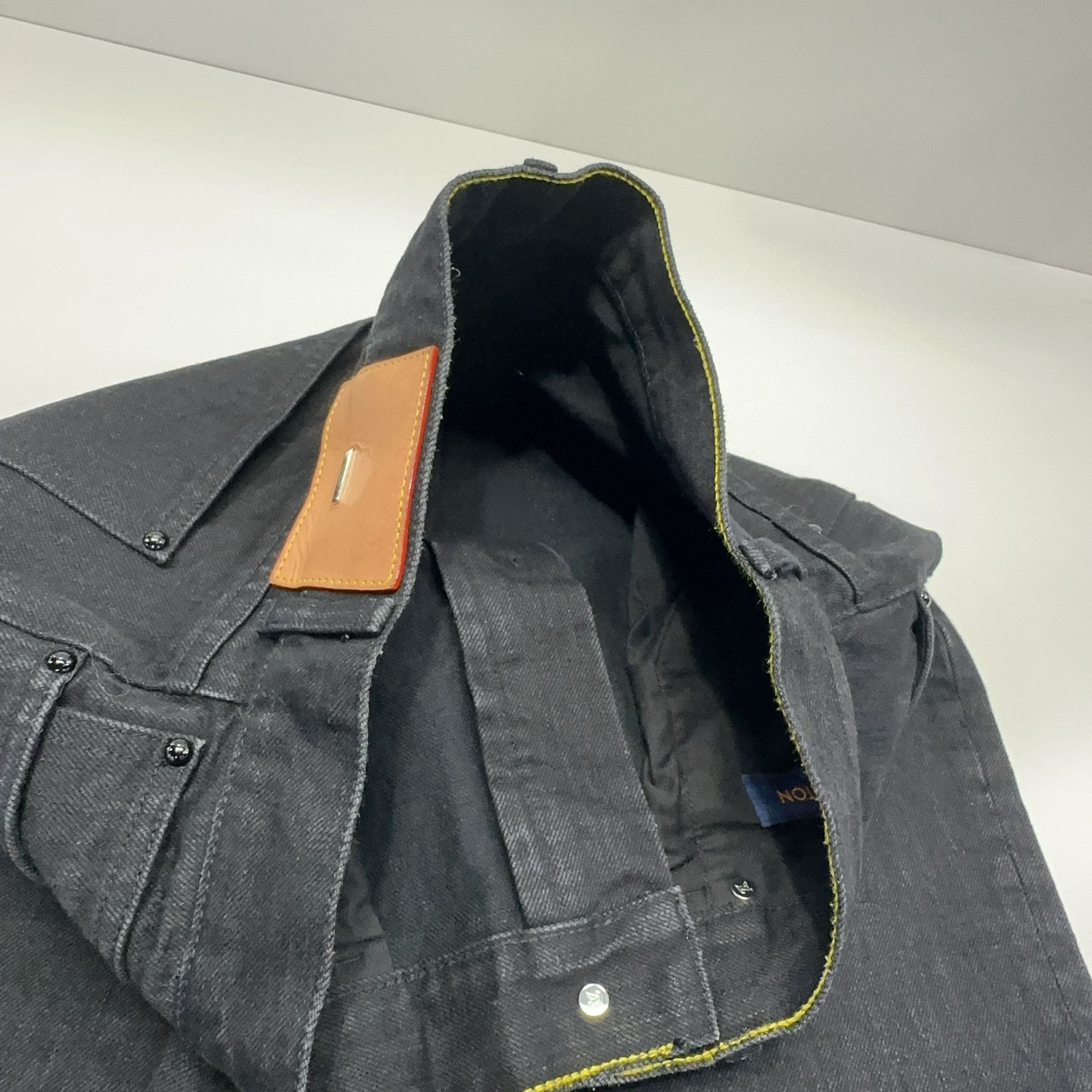 Louis Vuitton Louis Vuitton Solid Black Denim Jeans Size 30 Size US 30 / EU 46 - 5 Thumbnail