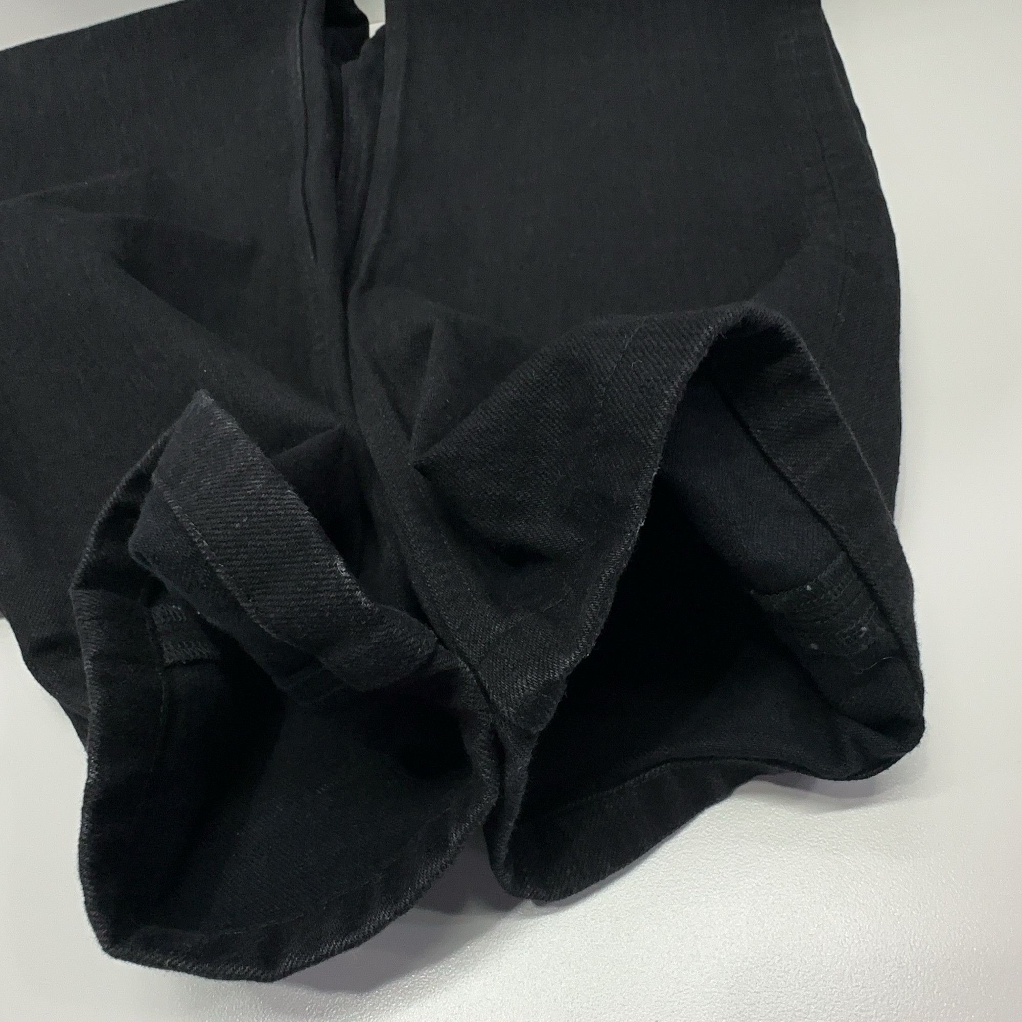 Louis Vuitton Louis Vuitton Solid Black Denim Jeans Size 30 Size US 30 / EU 46 - 8 Thumbnail