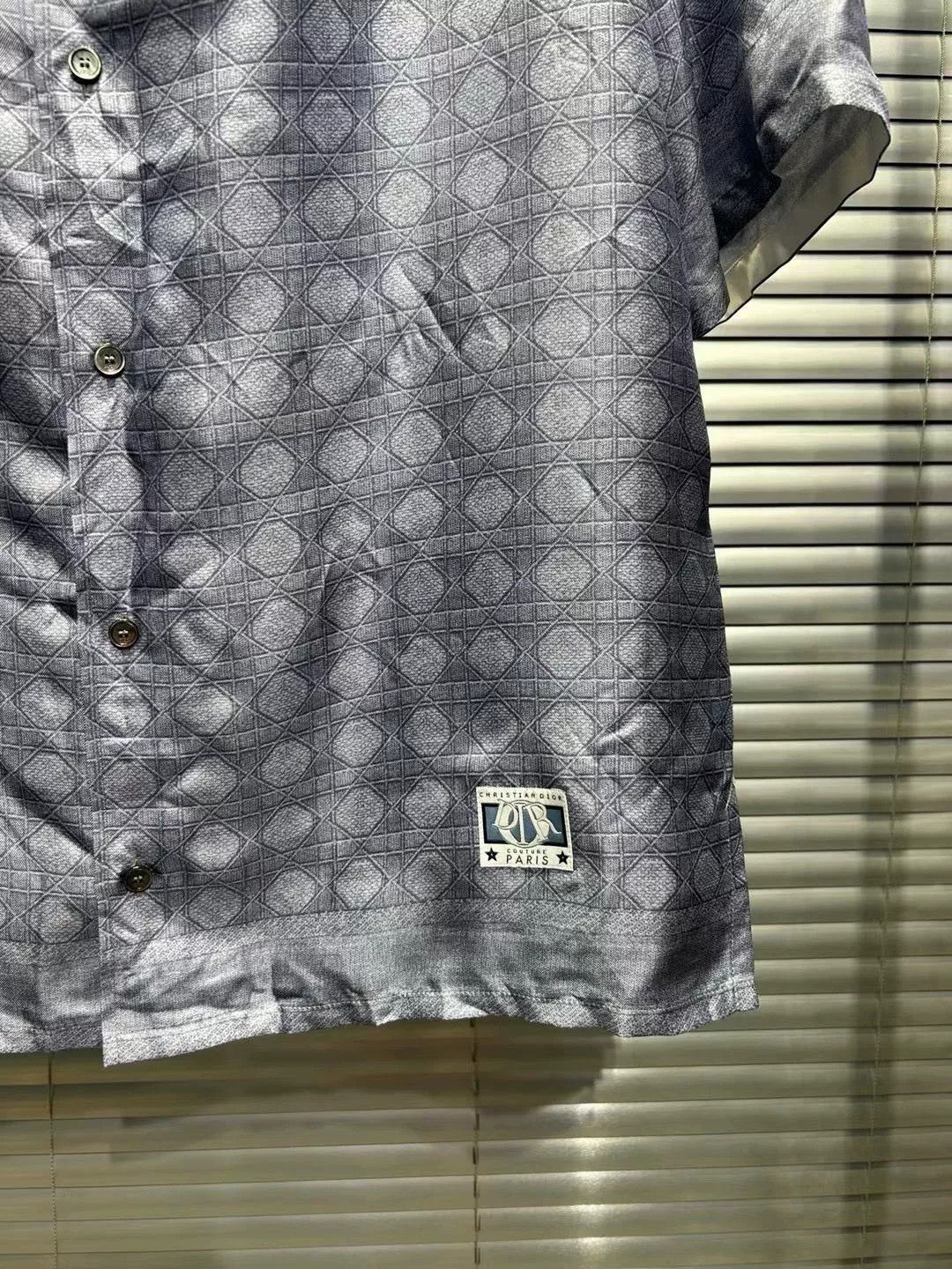 Dior Dior CD Diamond Monogram Silk Short Sleeve Shirt 39 Size US M / EU 48-50 / 2 - 4 Thumbnail