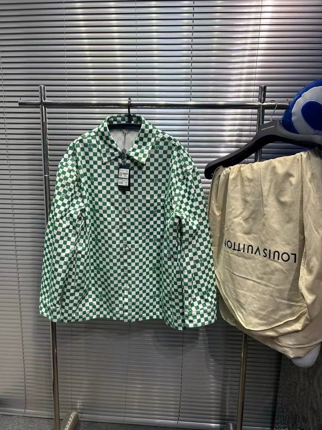 Louis Vuitton Louis Vuitton Damier Denim Overshirt 50 Size US M / EU 48-50 / 2 - 2 Thumbnail