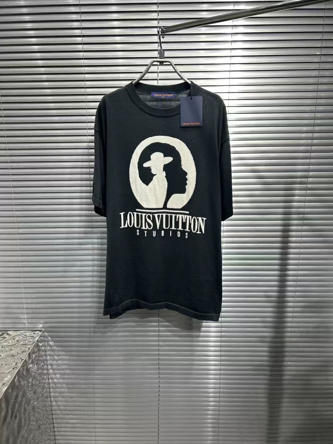 Louis Vuitton Louis Vuitton Portrait Studios Knit T-Shirt M Size US M / EU 48-50 / 2 - 2 Thumbnail
