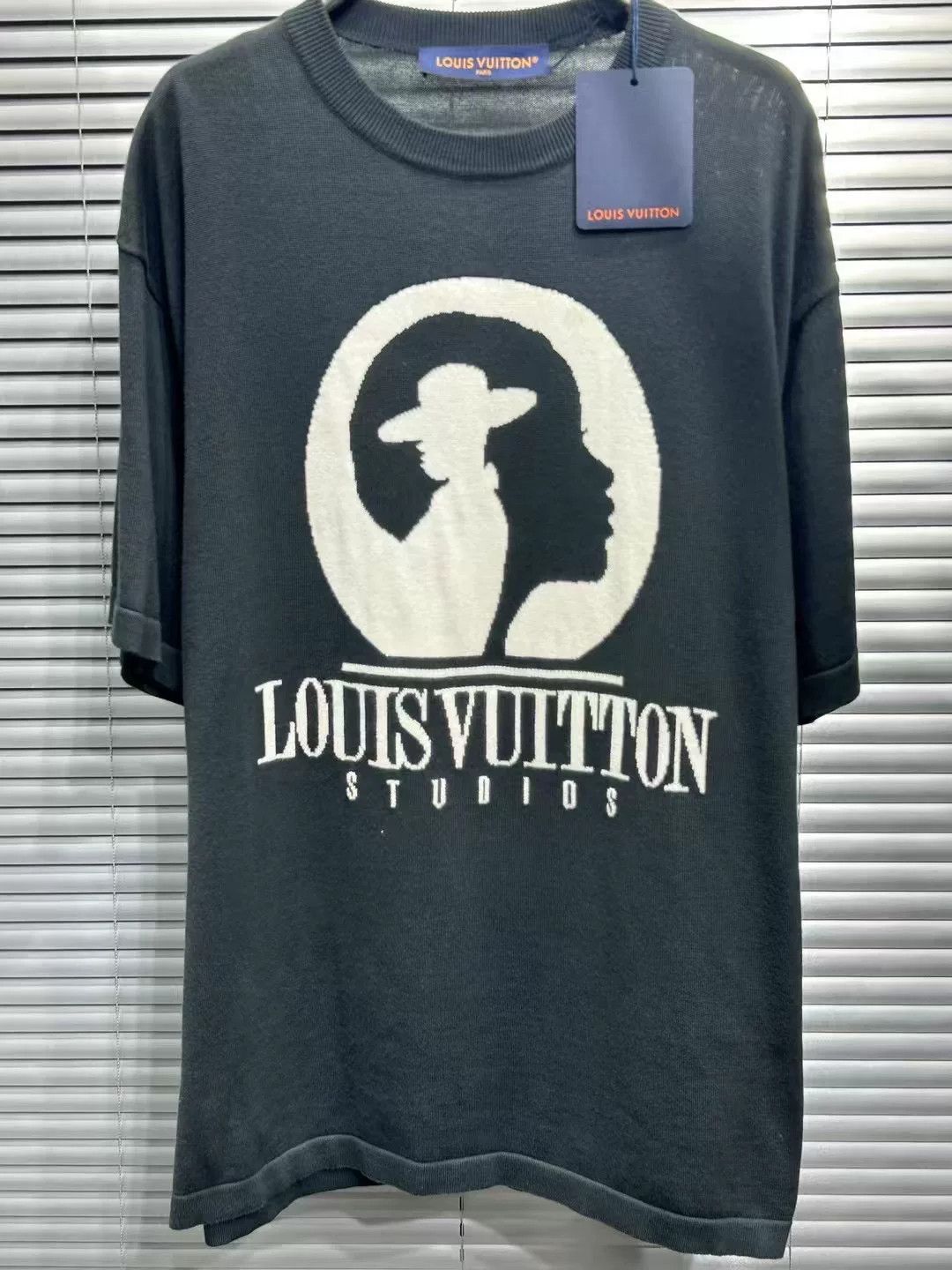 Louis Vuitton Louis Vuitton Portrait Studios Knit T-Shirt M Size US M / EU 48-50 / 2 - 4 Thumbnail