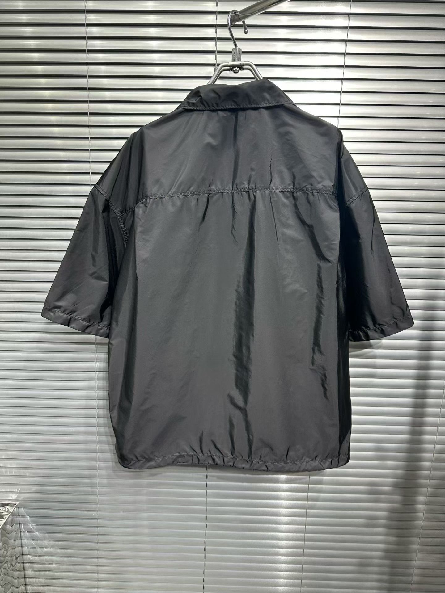 Prada Prada Re-Nylon Zip Short Sleeve Shirt Size M Size US M / EU 48-50 / 2 - 3 Thumbnail
