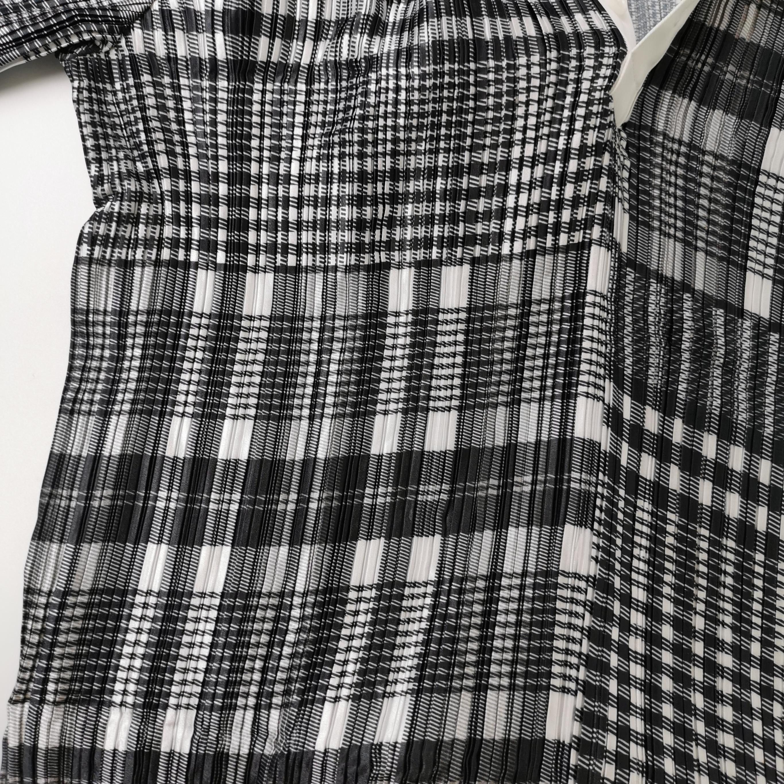 Burberry Burberry Men xs Short Sleeve Shirts Size US XS / EU 42 / 0 - 3 Thumbnail