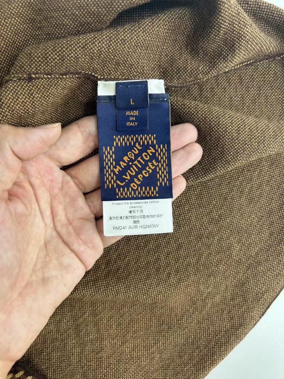 Louis Vuitton Louis Vuitton Damier Crystal LV Knit T-Shirt L Size US L / EU 52-54 / 3 - 5 Thumbnail