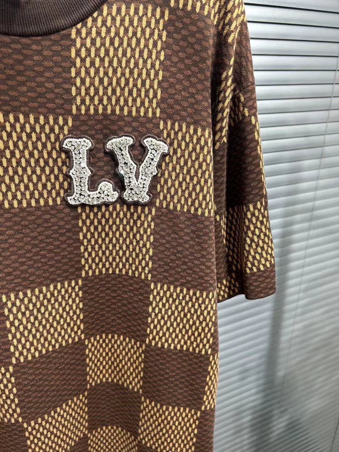 Louis Vuitton Louis Vuitton Damier Crystal LV Knit T-Shirt L Size US L / EU 52-54 / 3 - 4 Thumbnail