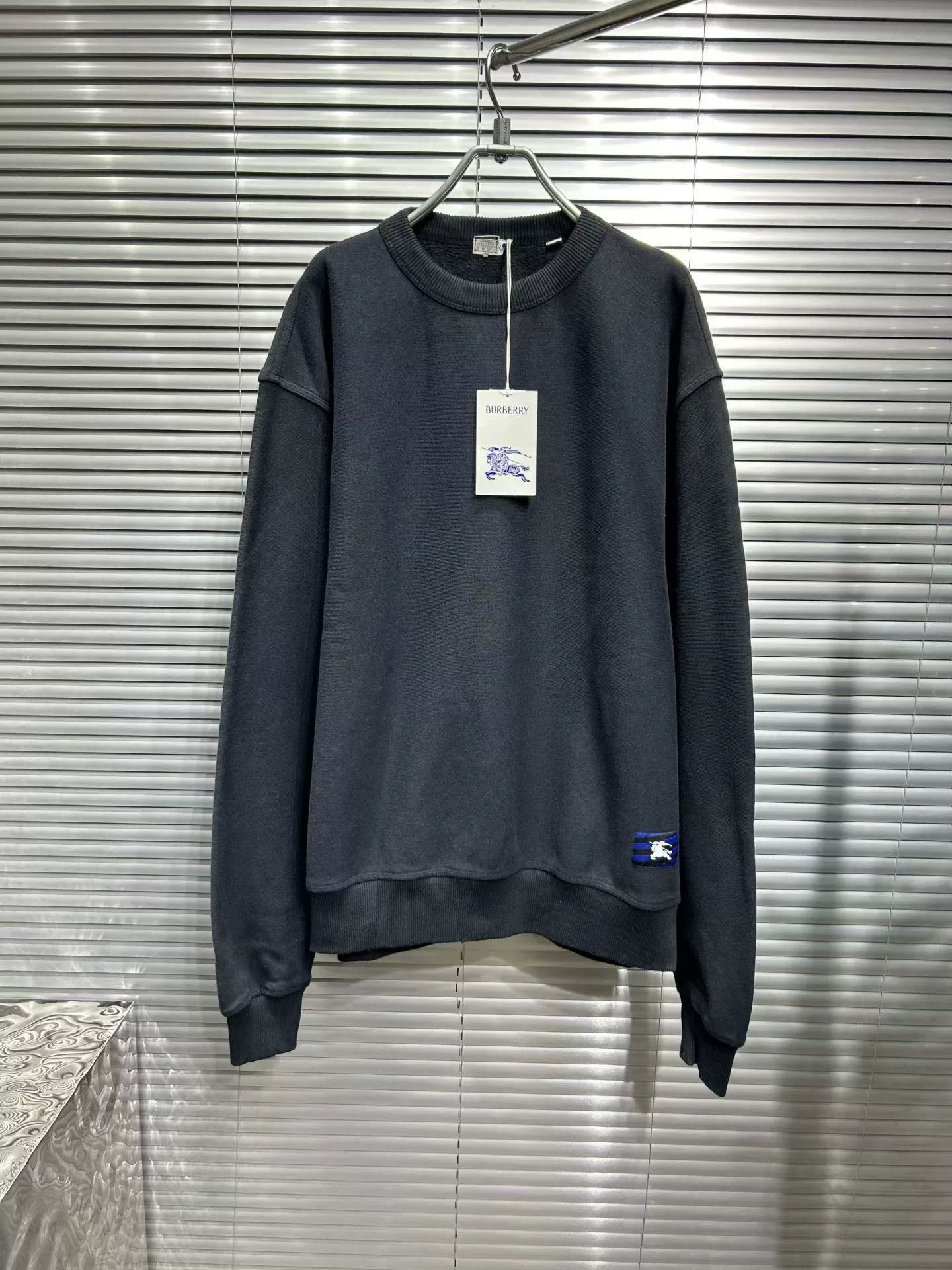Burberry Burberry Blue Patch Knight Logo Sweatshirt L Size US L / EU 52-54 / 3 - 2 Thumbnail