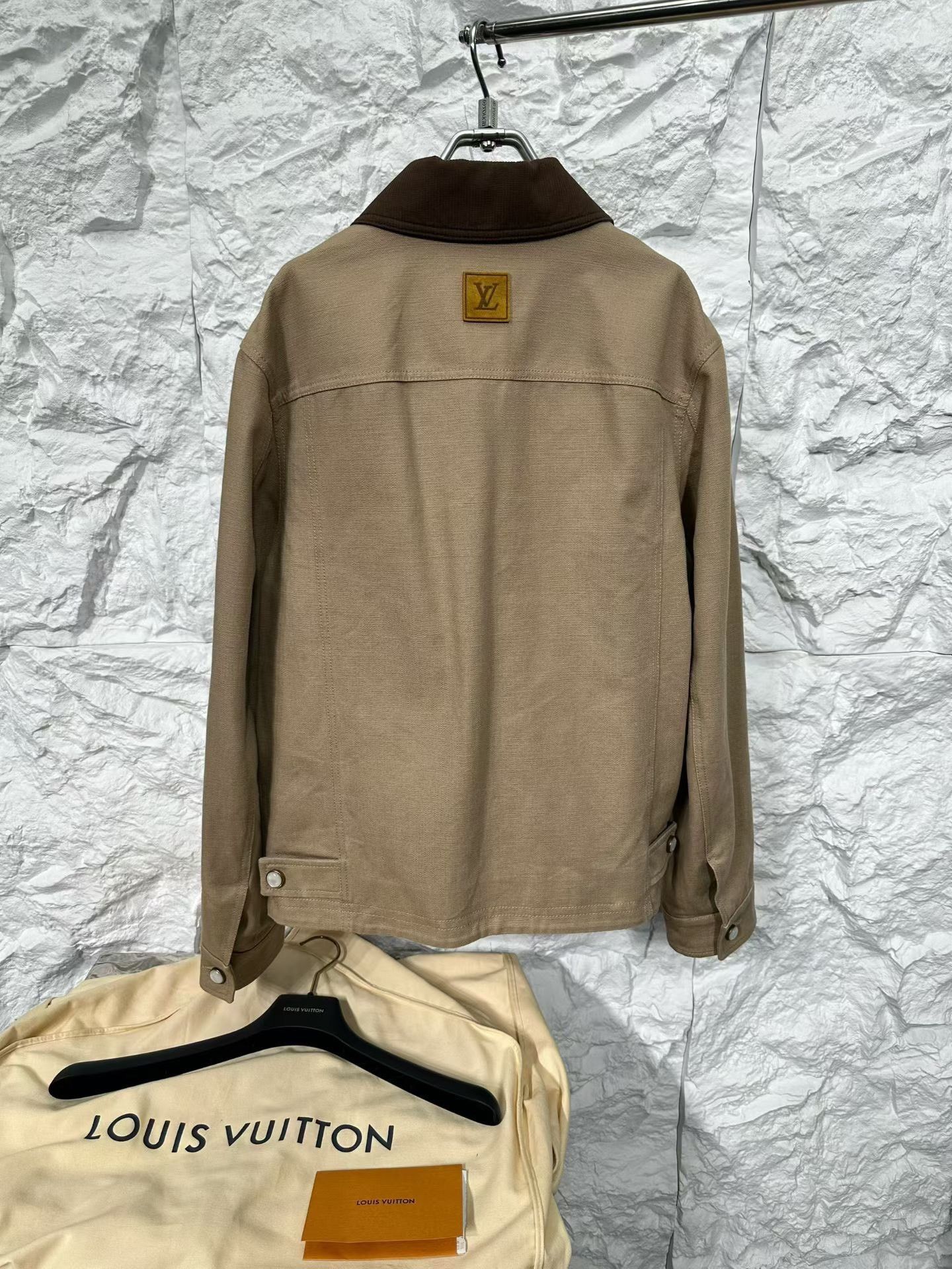 Louis Vuitton Louis Vuitton Canvas Workwear Blouson 44 Size US S / EU 44-46 / 1 - 3 Thumbnail