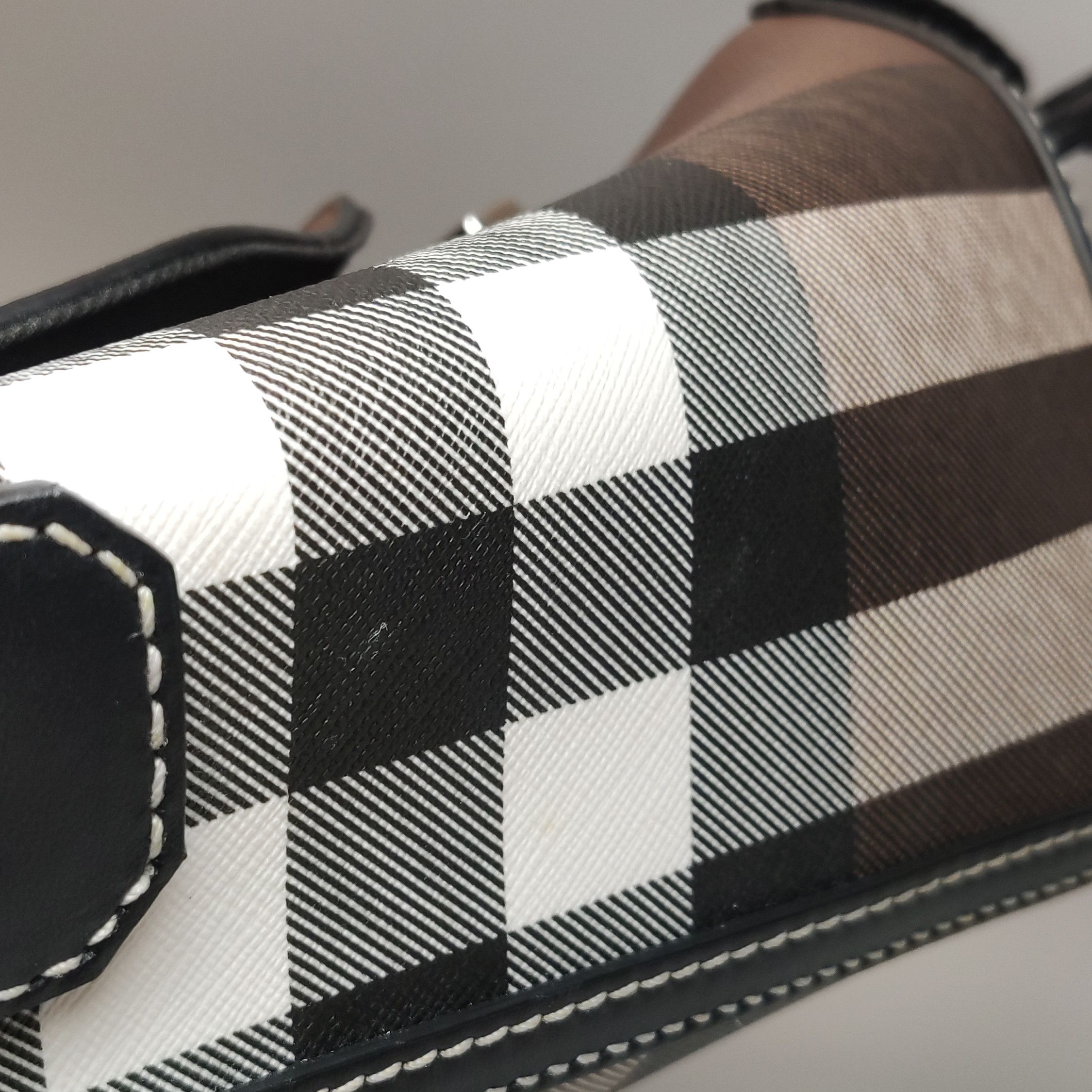Burberry Burberry Men one size Bags Luggage Size ONE SIZE - 18 Thumbnail