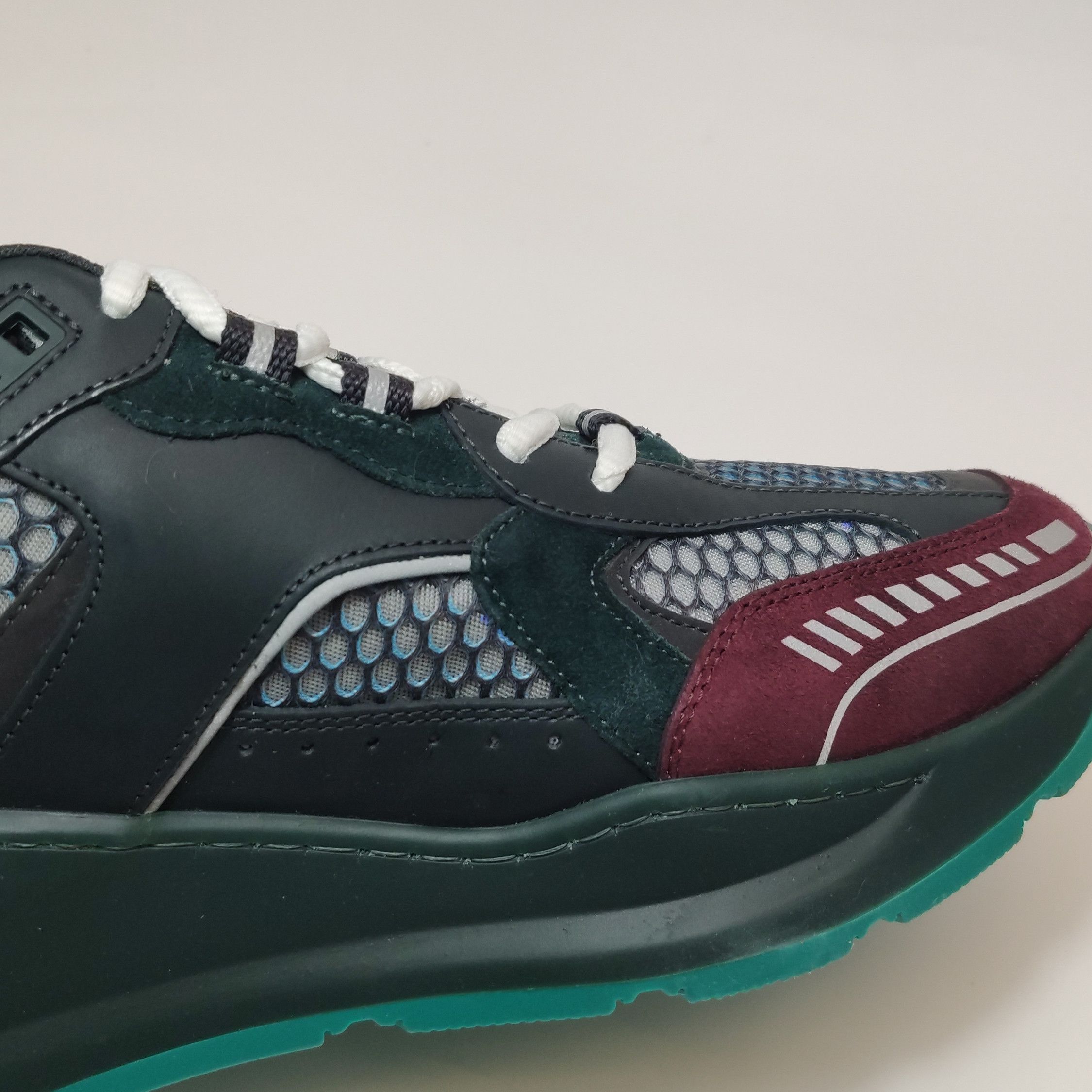 Burberry Burberry Men 10 Lowtop Sneakers Size US 10 / EU 43 - 12 Thumbnail