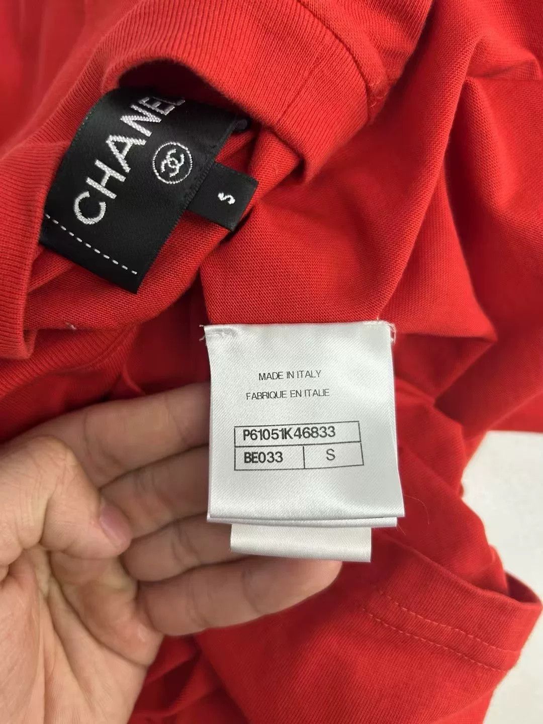 Chanel Chanel x Pharrell Red 3M Reflective Sweatshirt S Size US S / EU 44-46 / 1 - 5 Thumbnail
