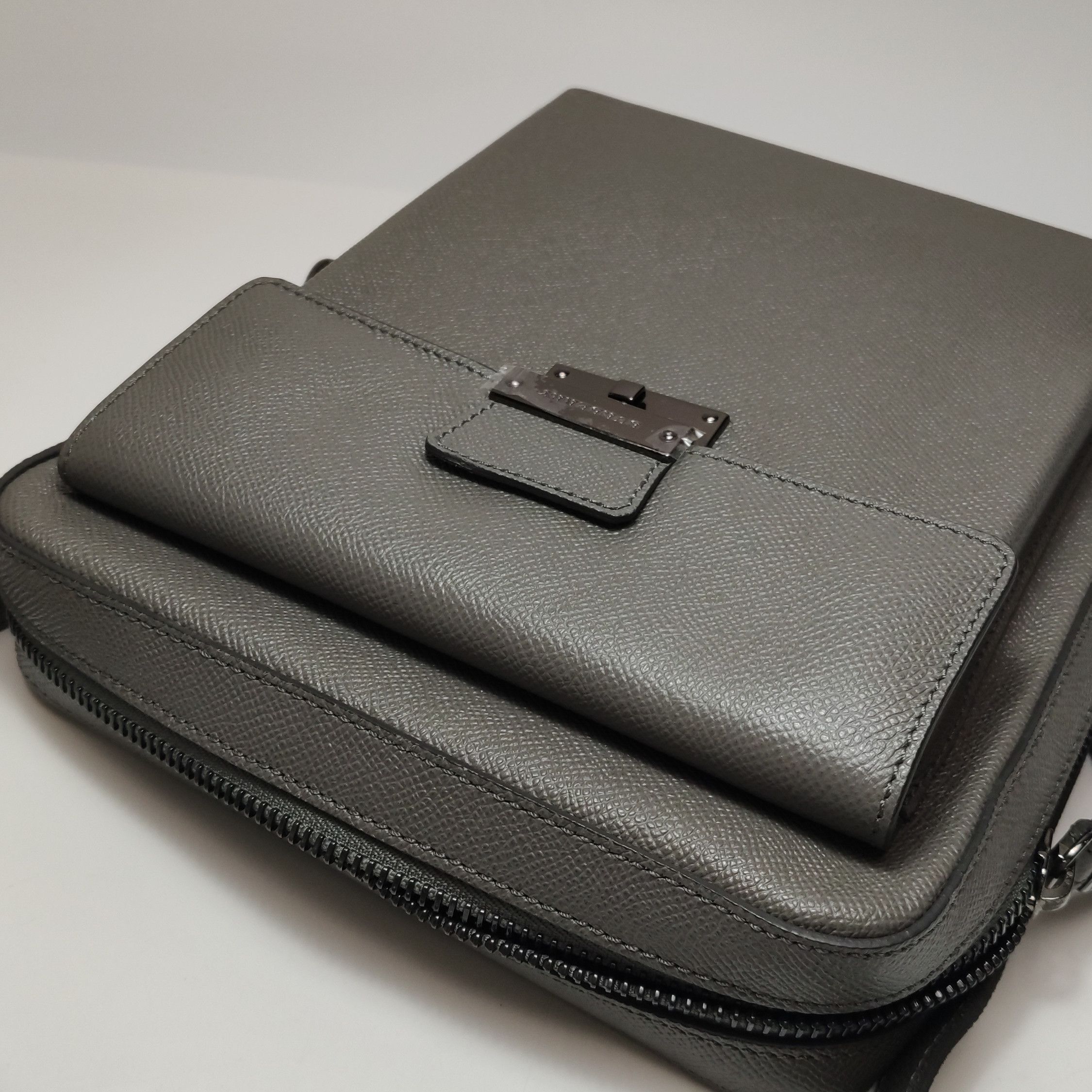 Burberry Burberry Men one size Bags Luggage Size ONE SIZE - 20 Thumbnail