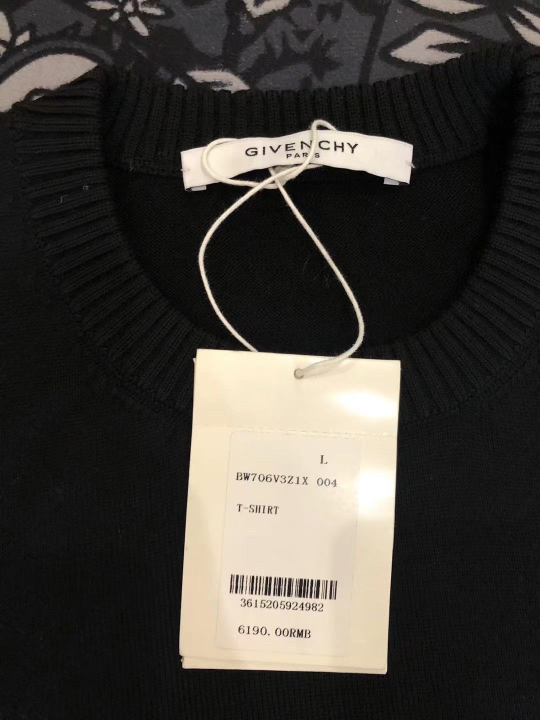 Givenchy Givenchy Logo Knit Wool Sweater L Size US L / EU 52-54 / 3 - 5 Thumbnail