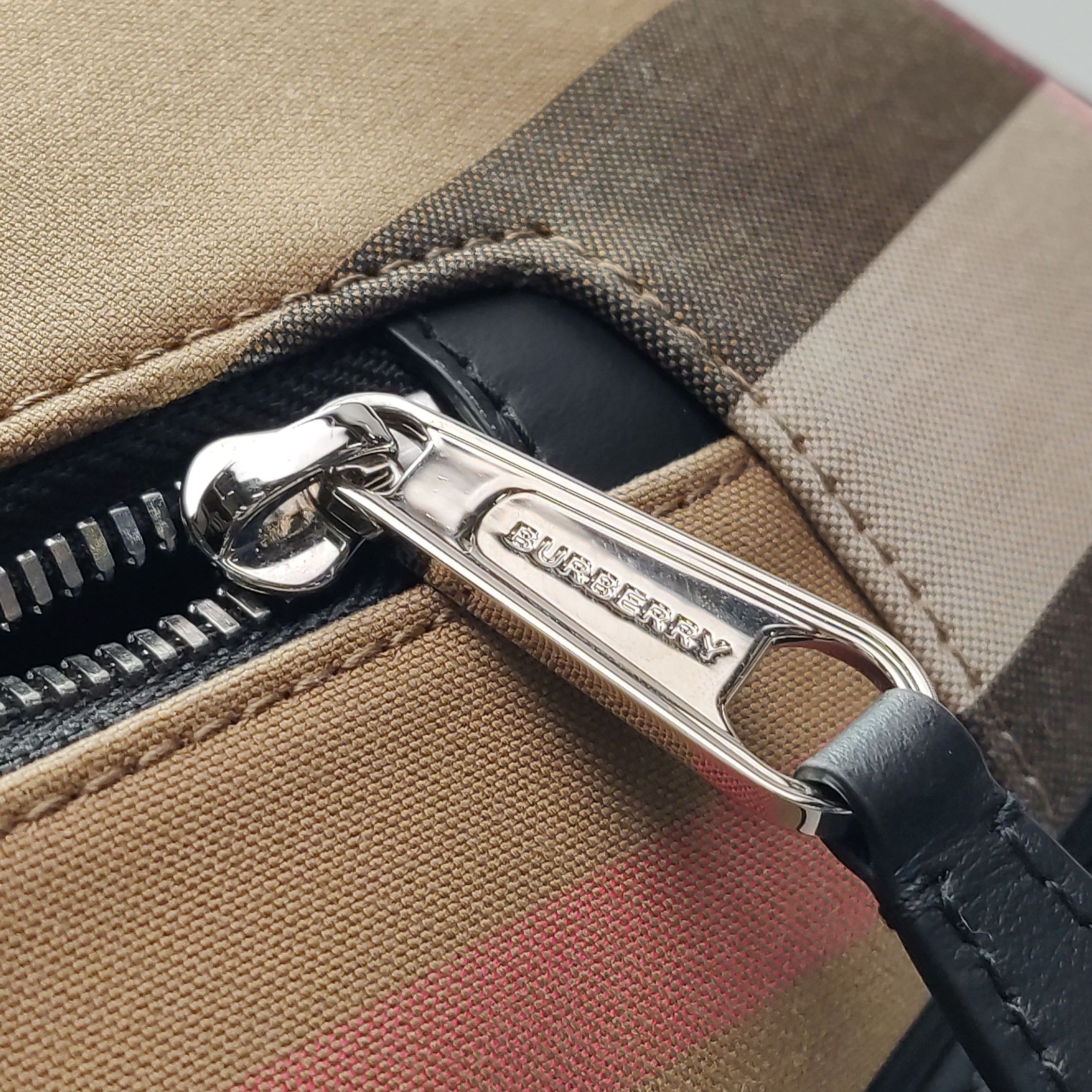 Burberry Burberry Men one size Bags Luggage Size ONE SIZE - 13 Thumbnail