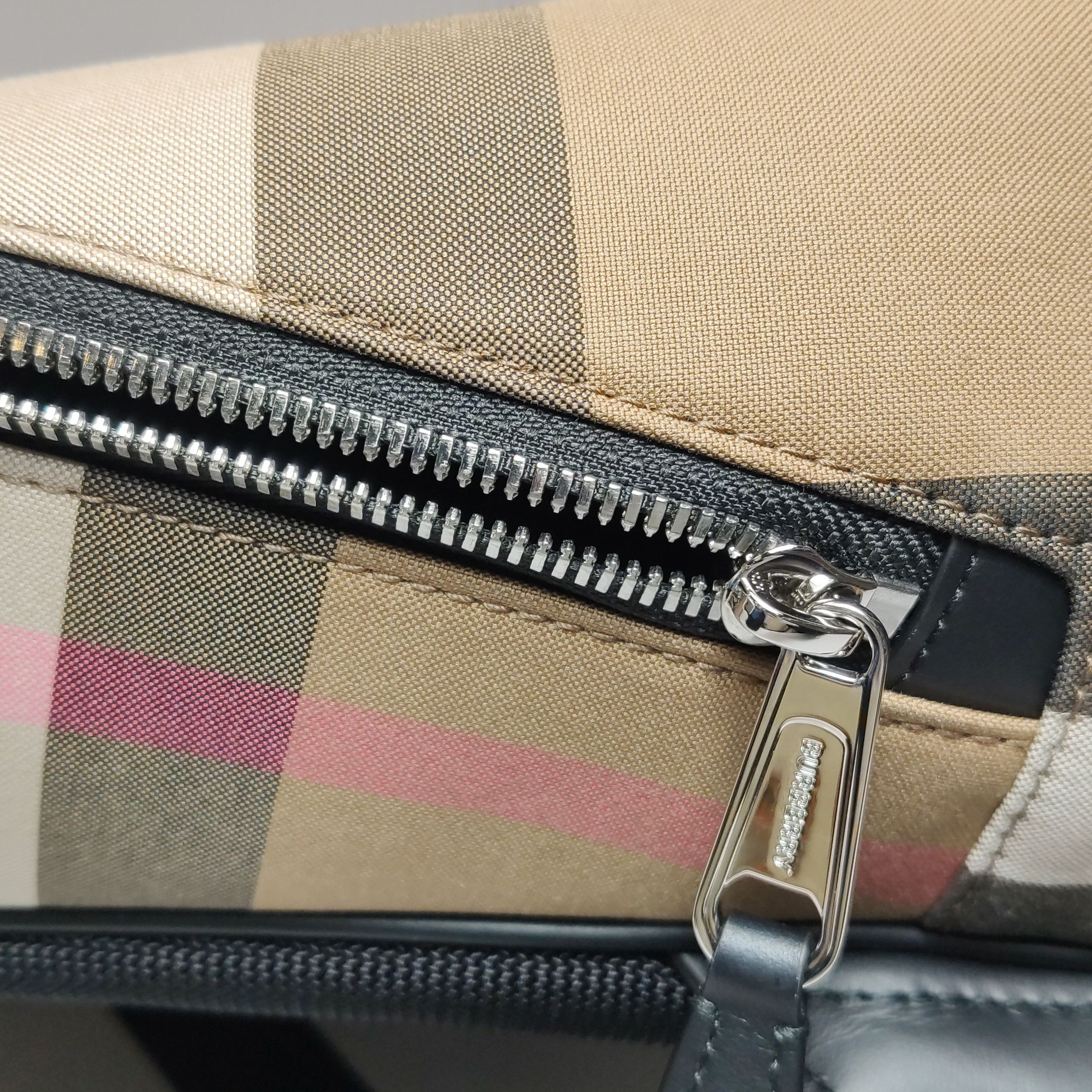 Burberry Burberry Men one size Bags Luggage Size ONE SIZE - 12 Thumbnail