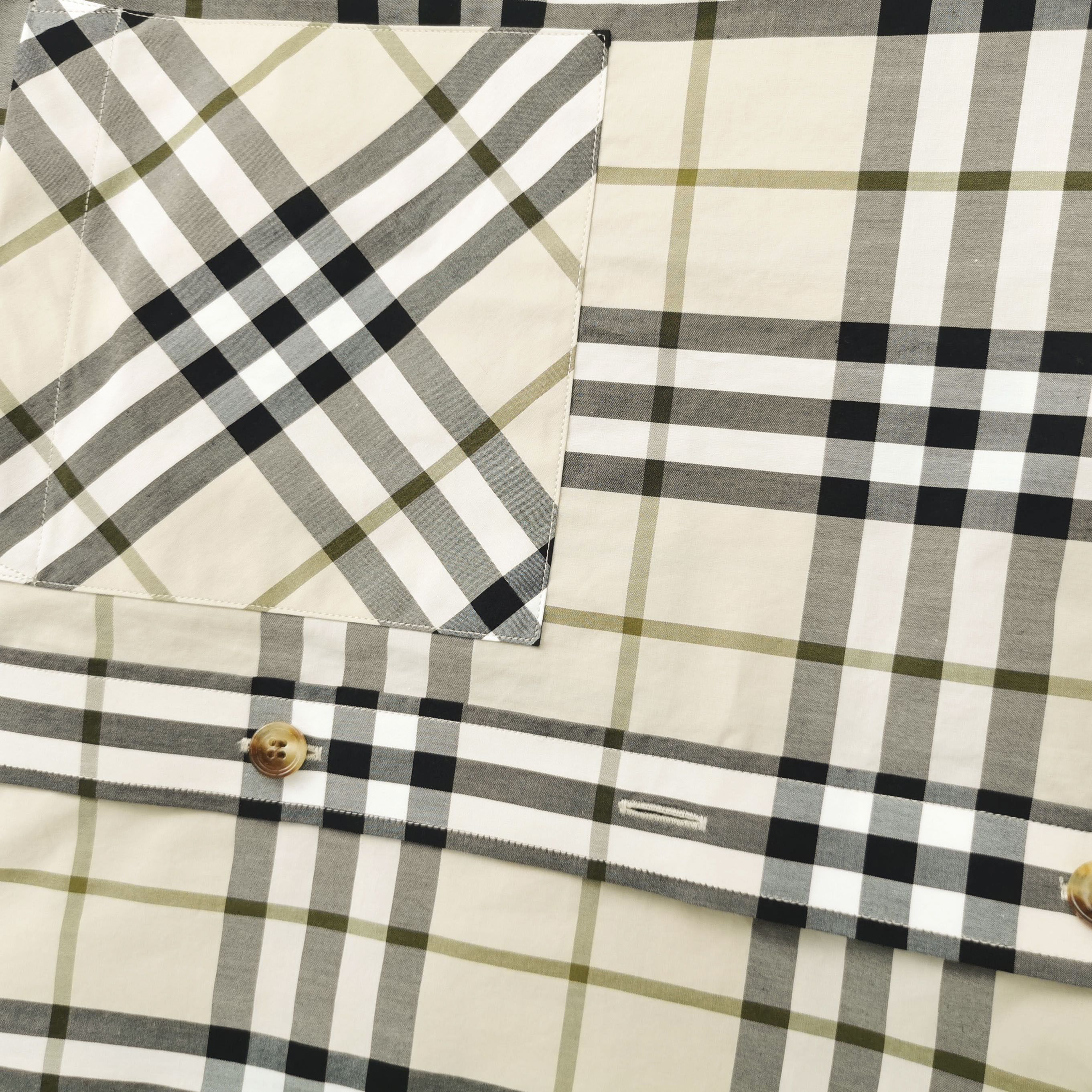 Burberry Burberry Men s Button Ups Size US S / EU 44-46 / 1 - 3 Thumbnail
