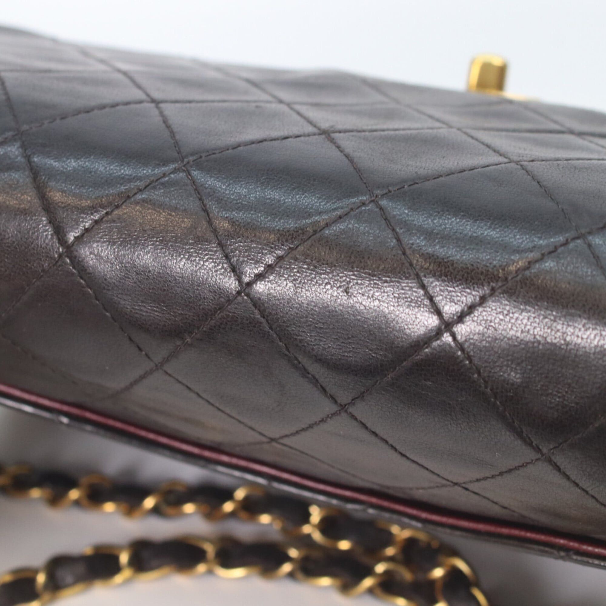 Chanel CHANEL A01112 Black Lambskin Gold Hardware Matelassé 25 Shoulder Bag for Women Size ONE SIZE - 8 Thumbnail