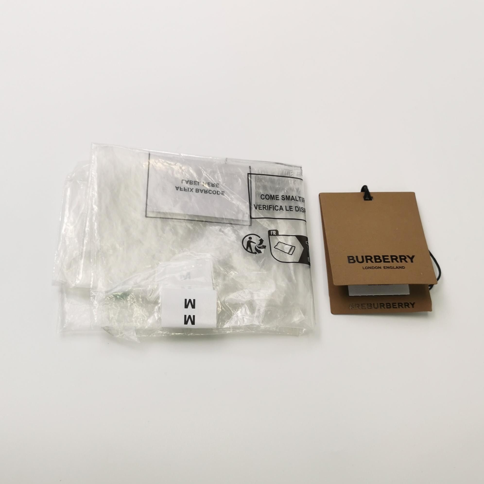 Burberry Burberry Men m Short Sleeve Shirts Size US M / EU 48-50 / 2 - 4 Thumbnail