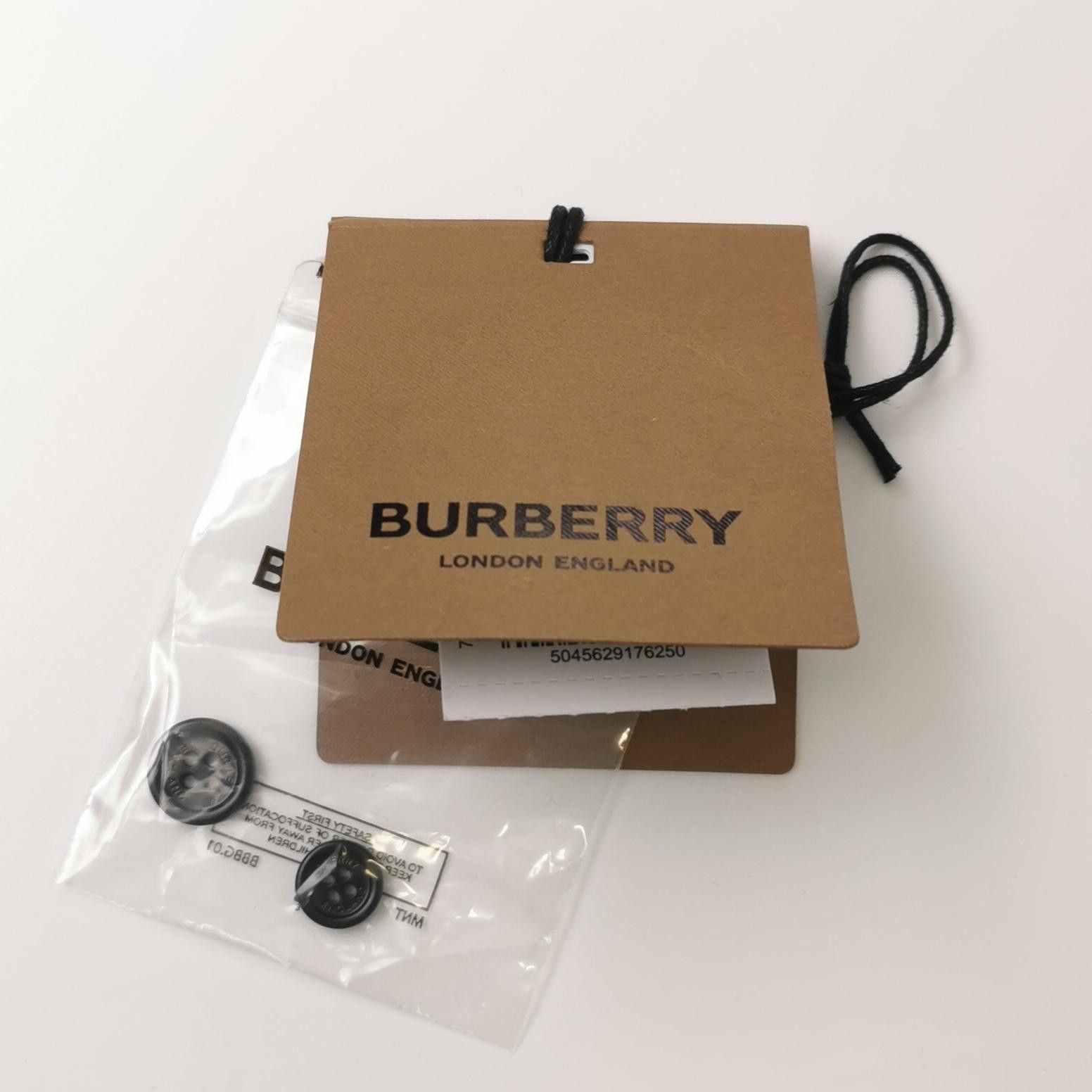 Burberry Burberry Men s Button Ups Size US S / EU 44-46 / 1 - 5 Thumbnail