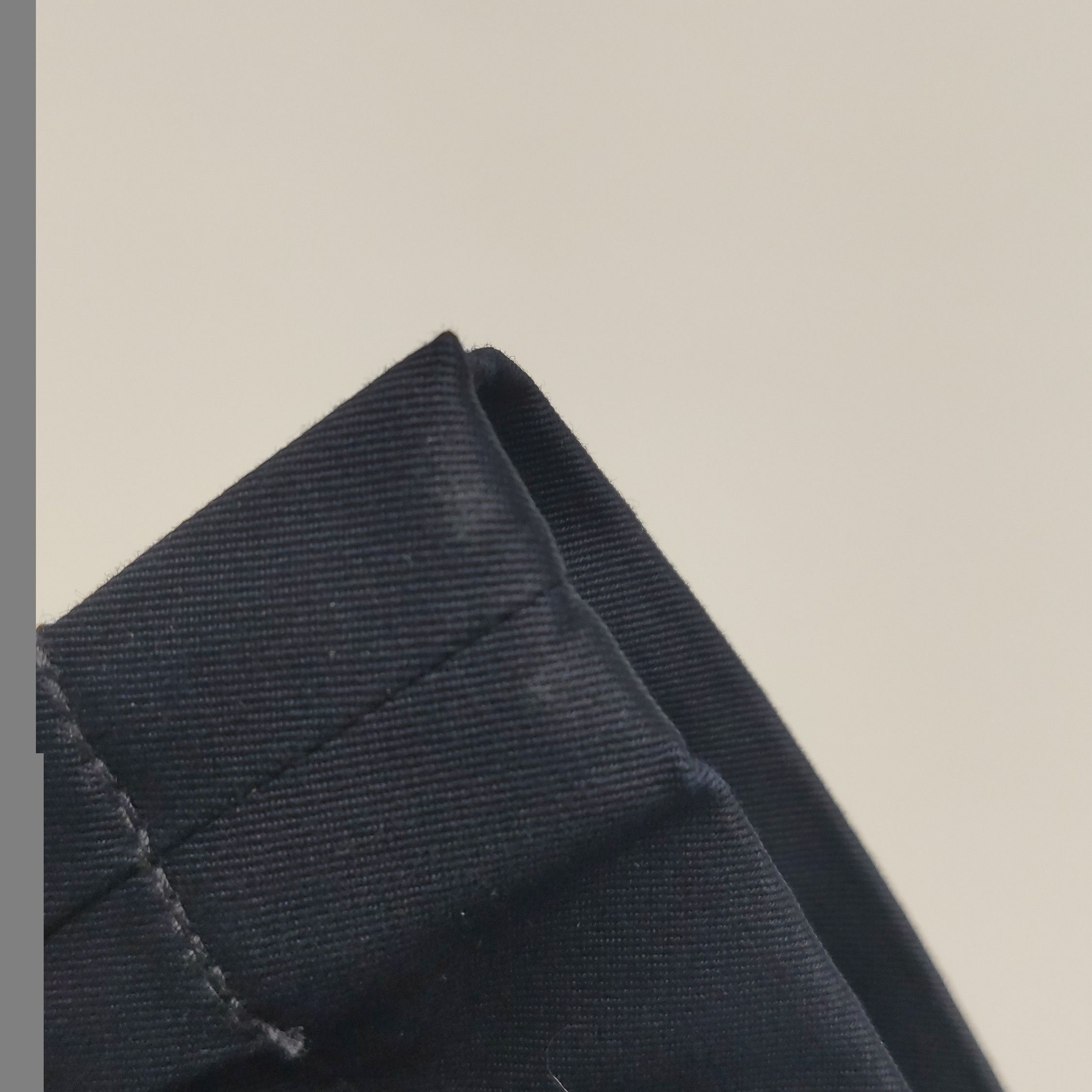 Burberry Burberry Men 34 Casual Pants Size US 34 / EU 50 - 11 Thumbnail