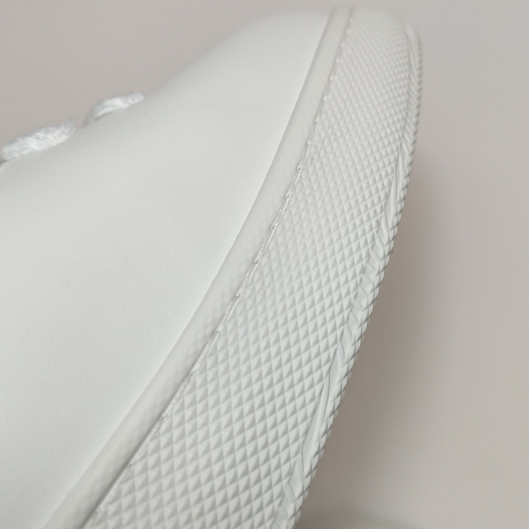 Burberry Burberry Men 11 Lowtop Sneakers Size US 11 / EU 44 - 8 Thumbnail