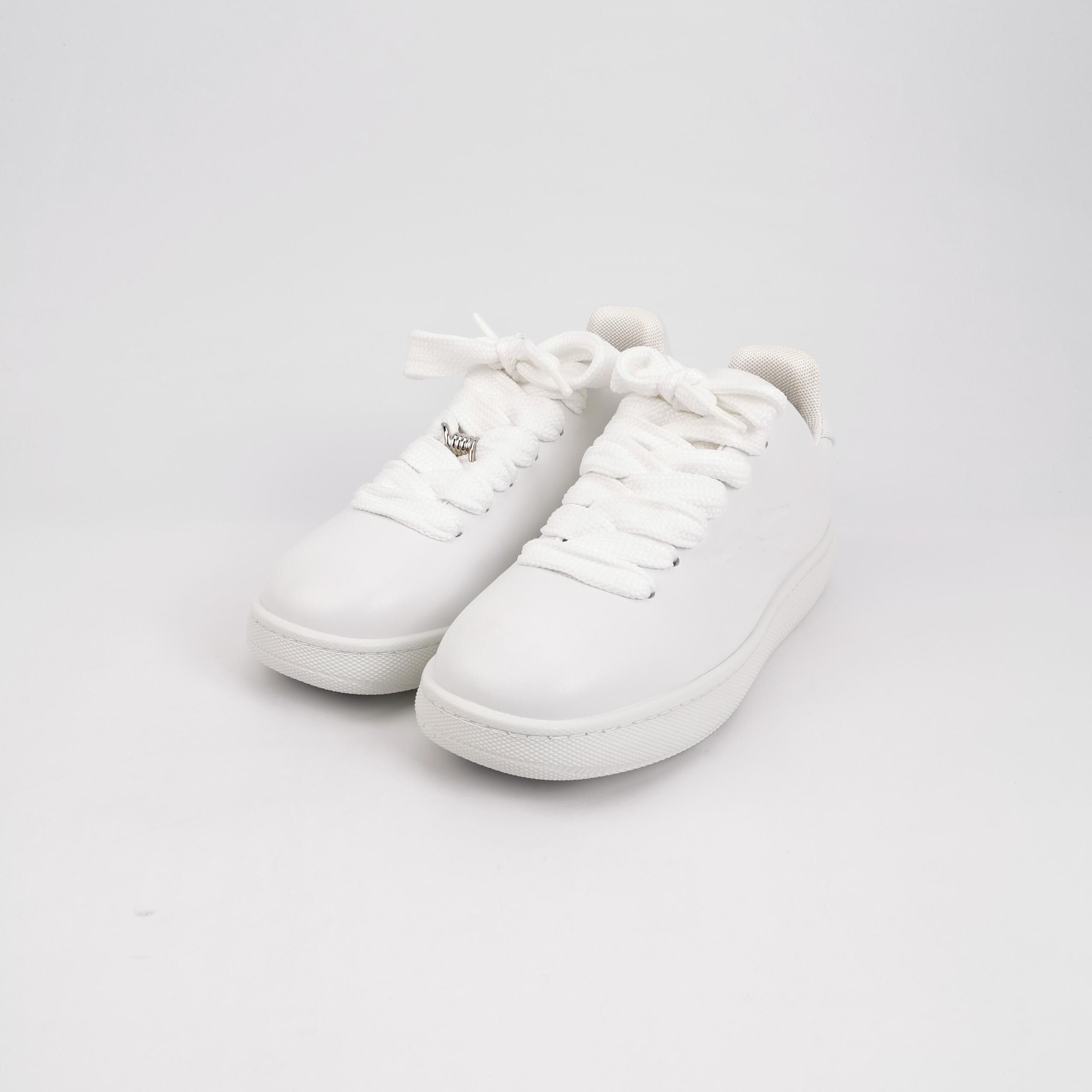 Burberry Burberry Men 11 Lowtop Sneakers Size US 11 / EU 44 - 2 Thumbnail