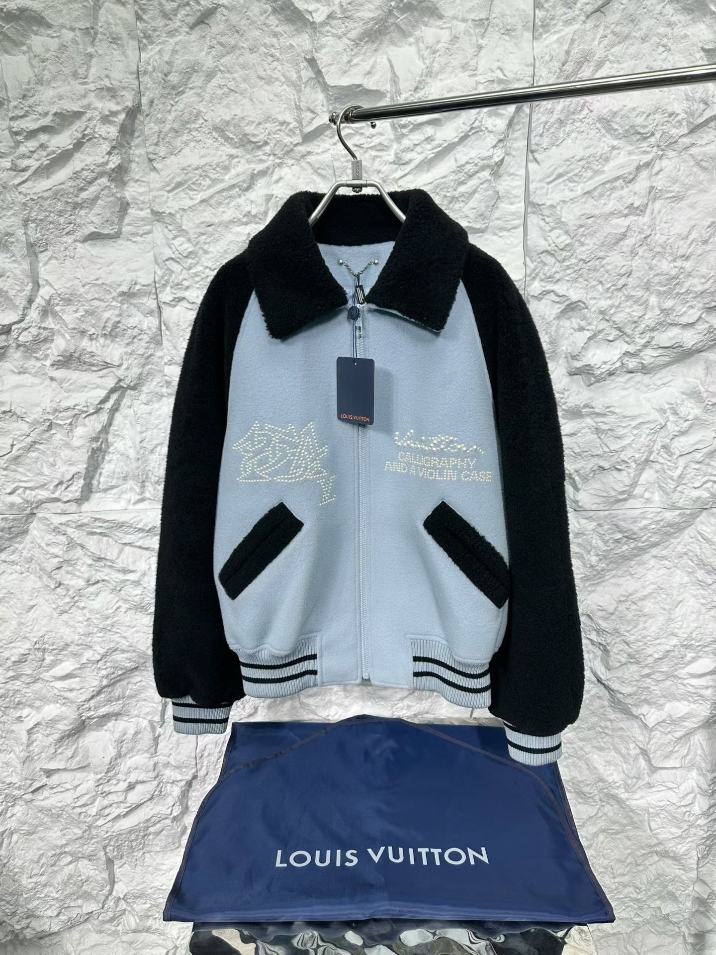 Louis Vuitton Louis Vuitton Pearl Beaded Varsity Jacket 46 Size US S / EU 44-46 / 1 - 2 Thumbnail