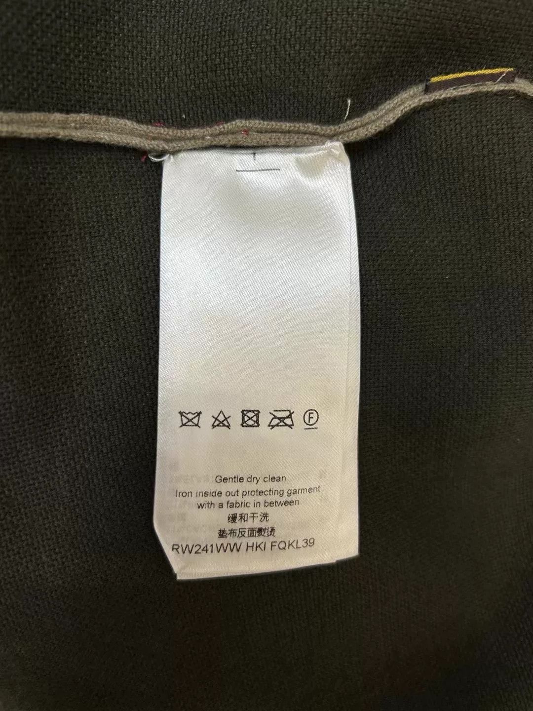 Louis Vuitton Louis Vuitton Embossed Logo Hoodie XS Size XS / US 0-2 / IT 36-38 - 6 Thumbnail