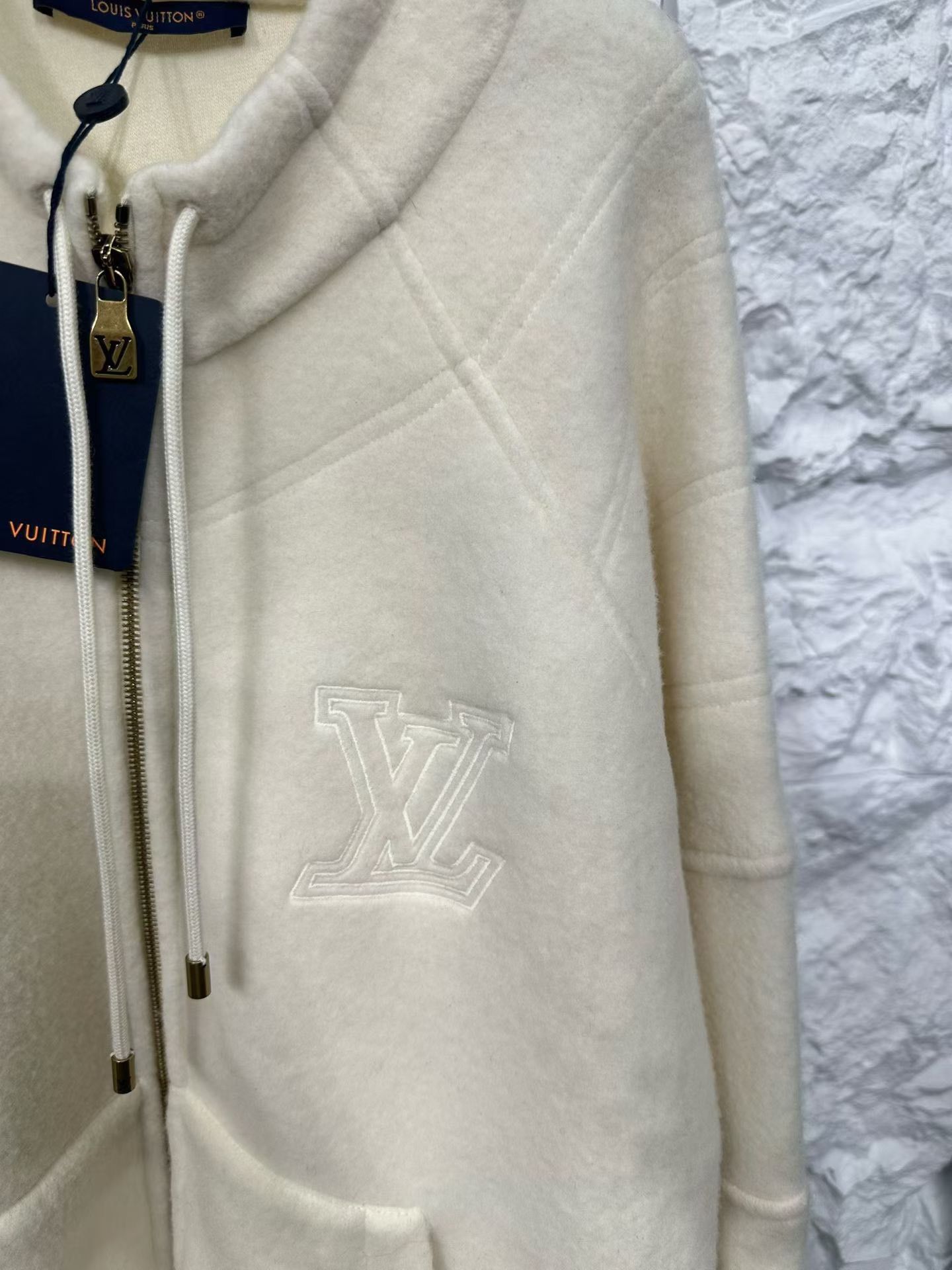 Louis Vuitton Louis Vuitton Logo Embossed Fleece Jacket XXL Size US XXL / EU 58 / 5 - 4 Thumbnail
