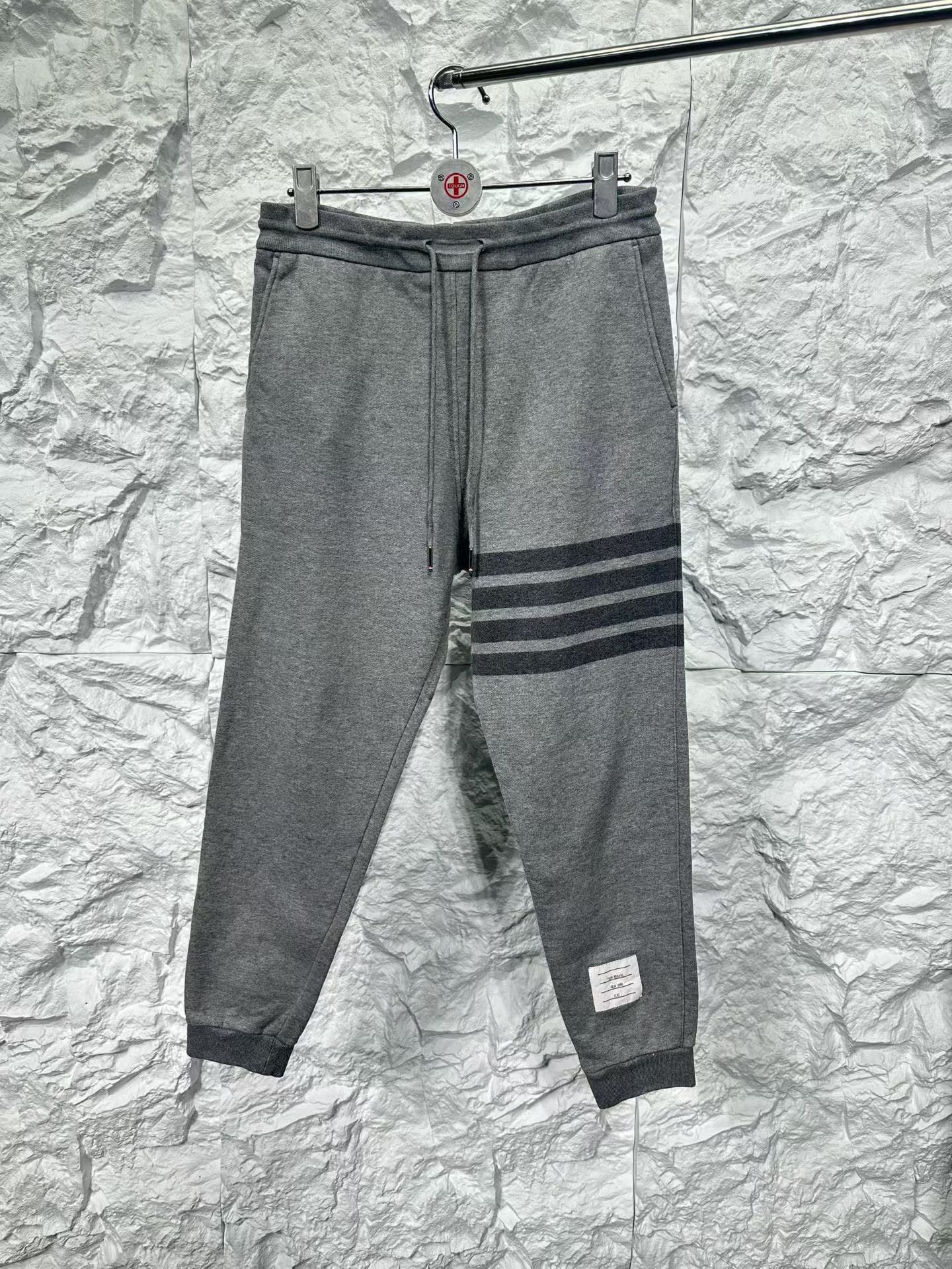 Thom Browne Thom Browne 4-Bar Stripe Sweatpants Size 1 Size US 30 / EU 46 - 2 Thumbnail