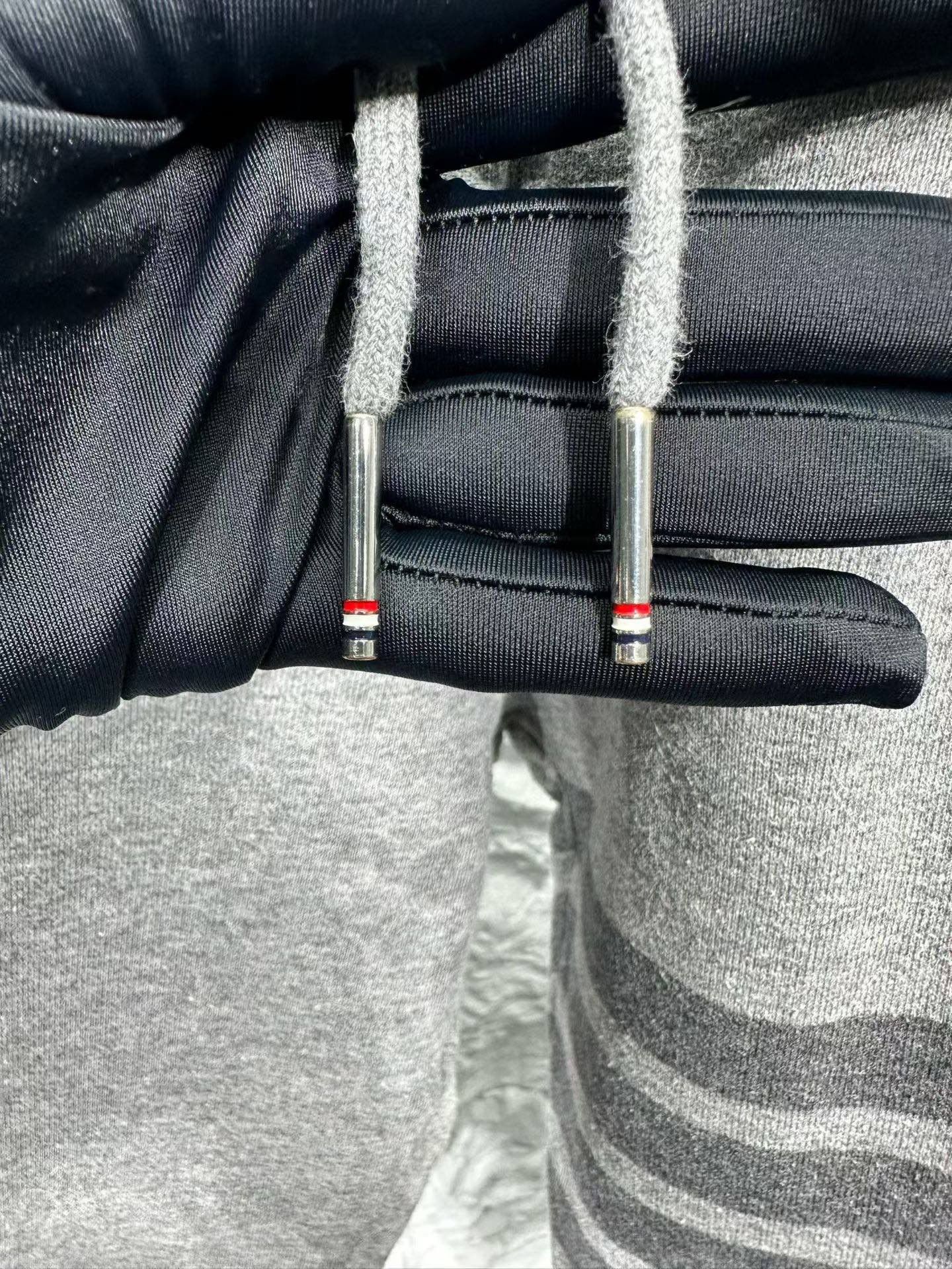 Thom Browne Thom Browne 4-Bar Stripe Sweatpants Size 1 Size US 30 / EU 46 - 5 Thumbnail