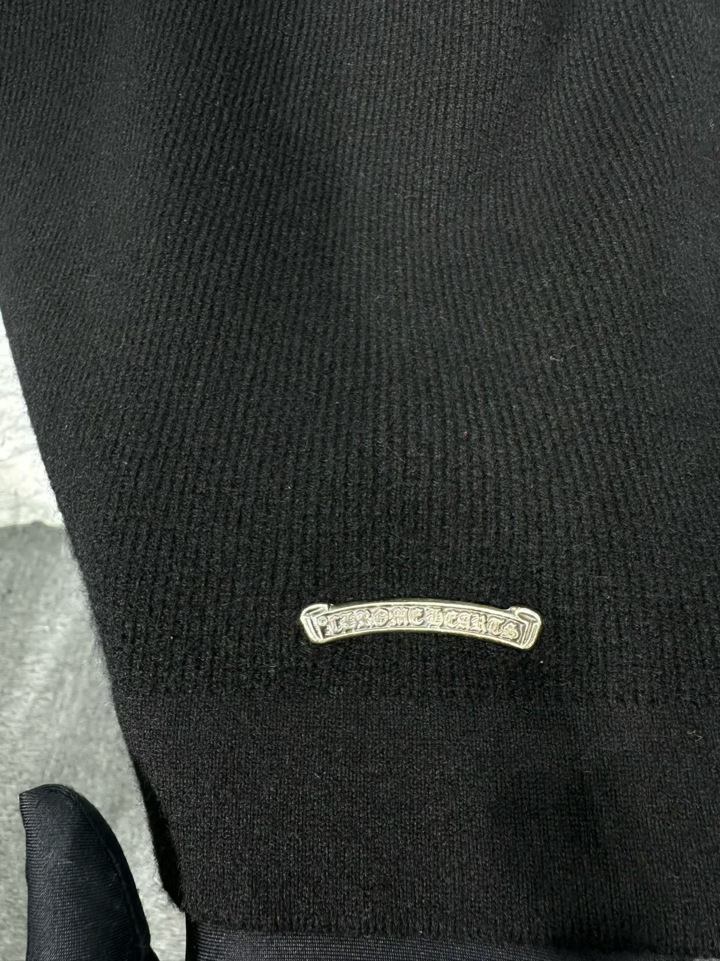 Chrome Hearts Chrome Hearts Embroidered Cashmere Sweater L Size US L / EU 52-54 / 3 - 6 Thumbnail