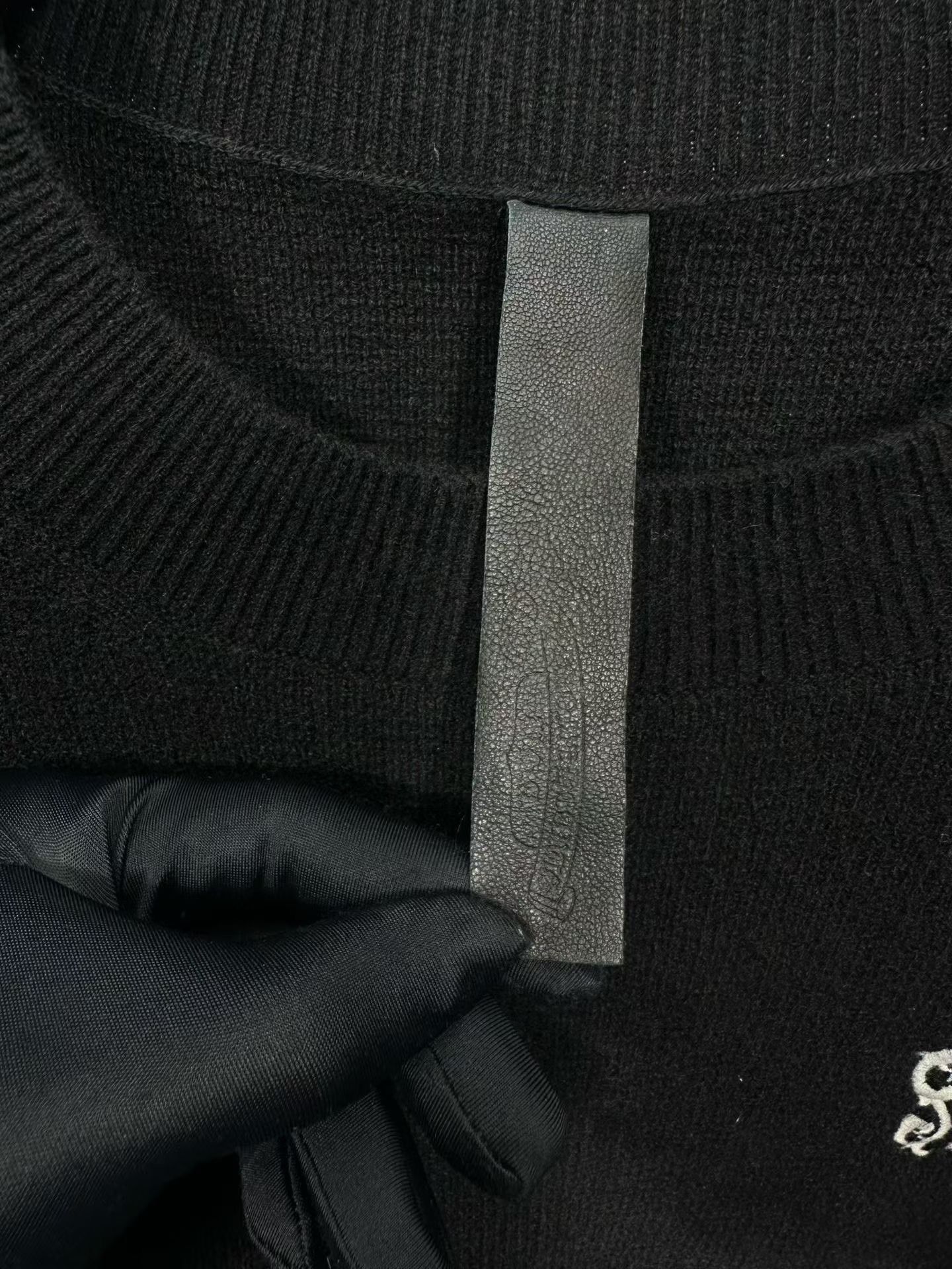 Chrome Hearts Chrome Hearts Embroidered Cashmere Sweater L Size US L / EU 52-54 / 3 - 5 Thumbnail