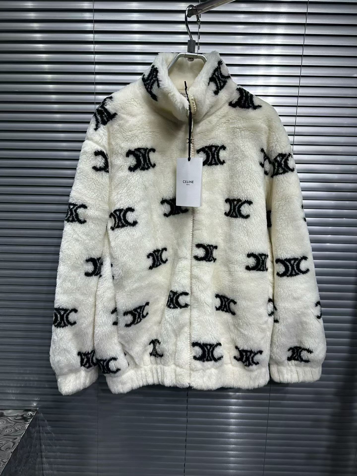 Celine Celine Triomphe Logo Fleece Jacket Size S Size US S / EU 44-46 / 1 - 2 Thumbnail