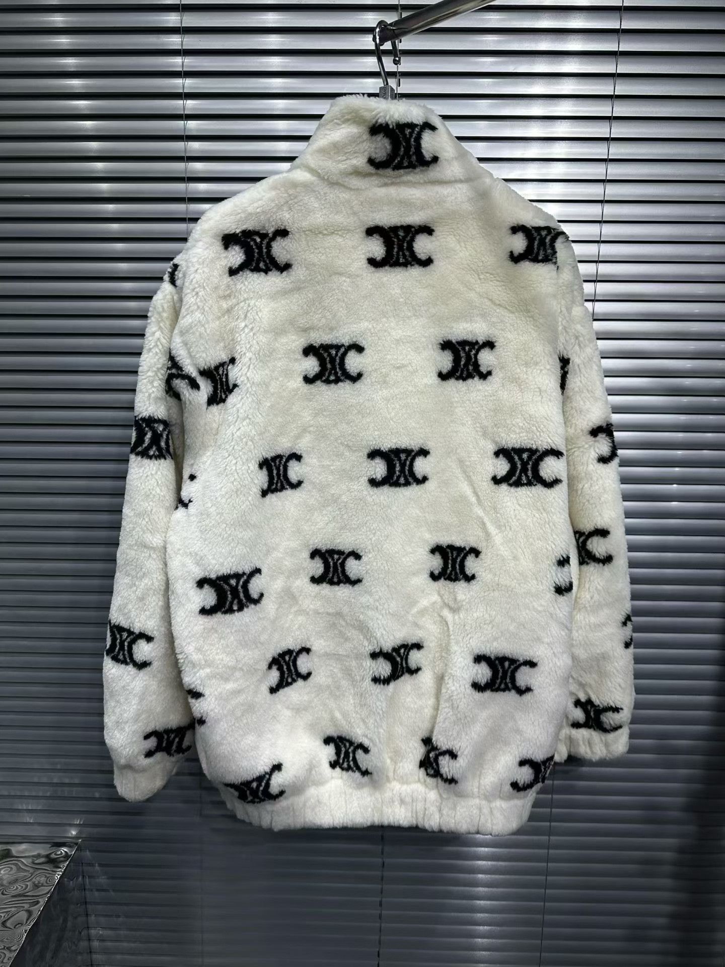 Celine Celine Triomphe Logo Fleece Jacket Size S Size US S / EU 44-46 / 1 - 3 Thumbnail