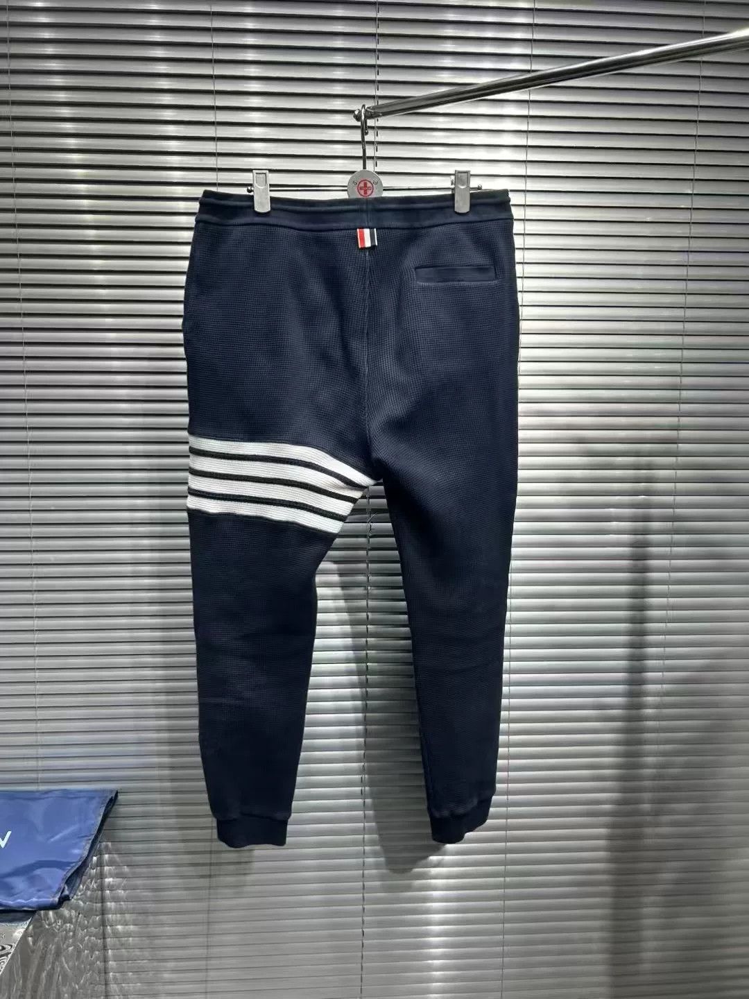 Thom Browne Thom Browne 4-Bar Waffle Knit Sweatpants Size 4 Size US 36 / EU 52 - 3 Thumbnail