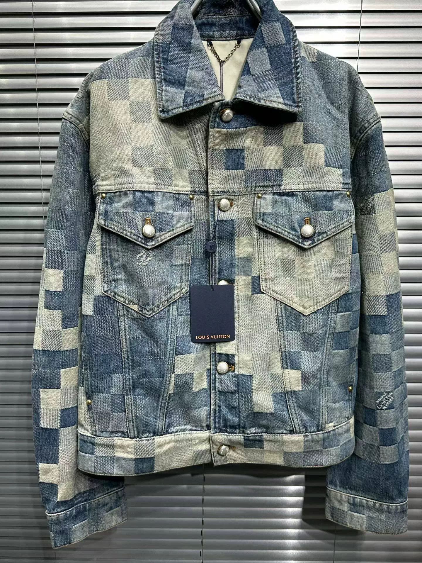 Louis Vuitton Louis Vuitton Damier Mosaic Denim Jacket 46 Size US S / EU 44-46 / 1 - 4 Thumbnail