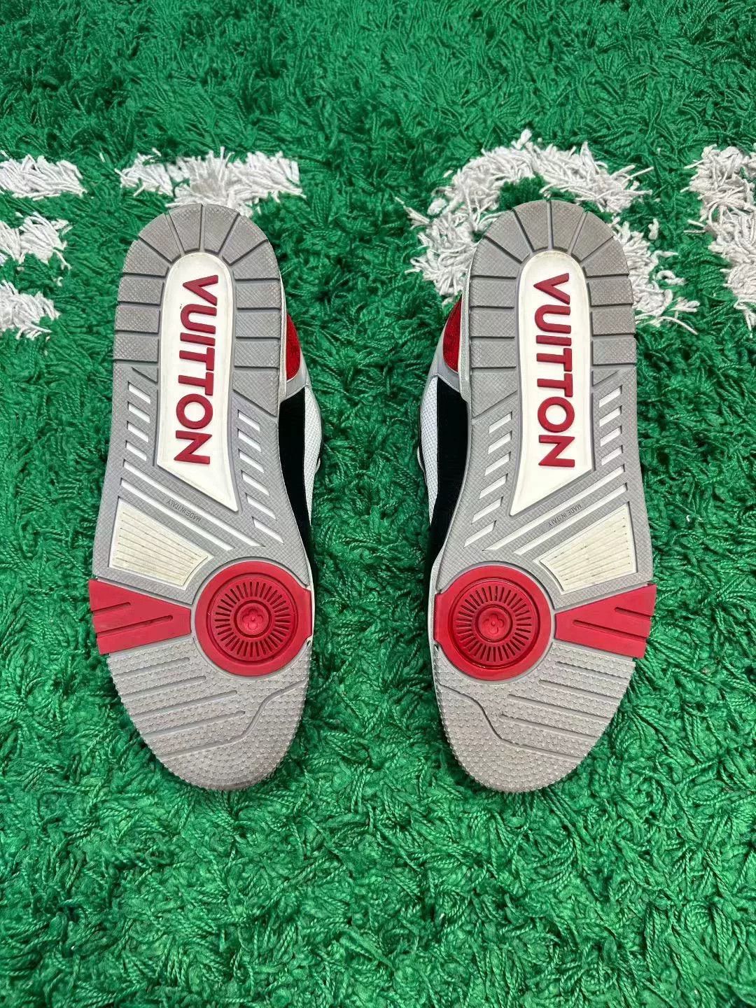Louis Vuitton Louis Vuitton Red/Black LV Trainer Sneakers 9.5 Size US 10.5 / EU 43-44 - 6 Thumbnail